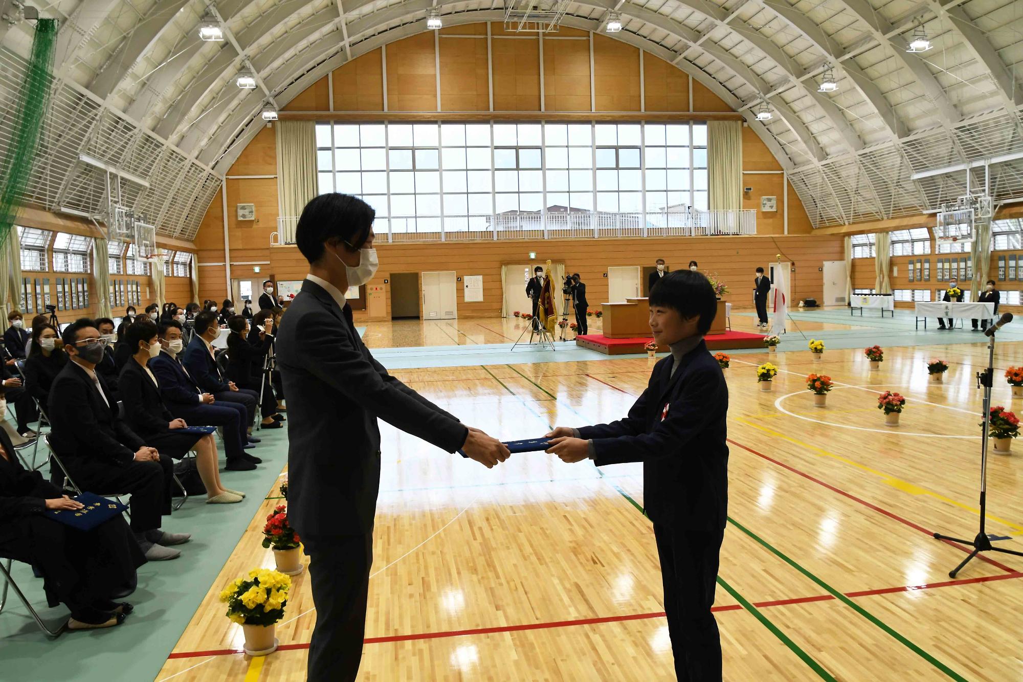 20220318敷島北小卒業式
