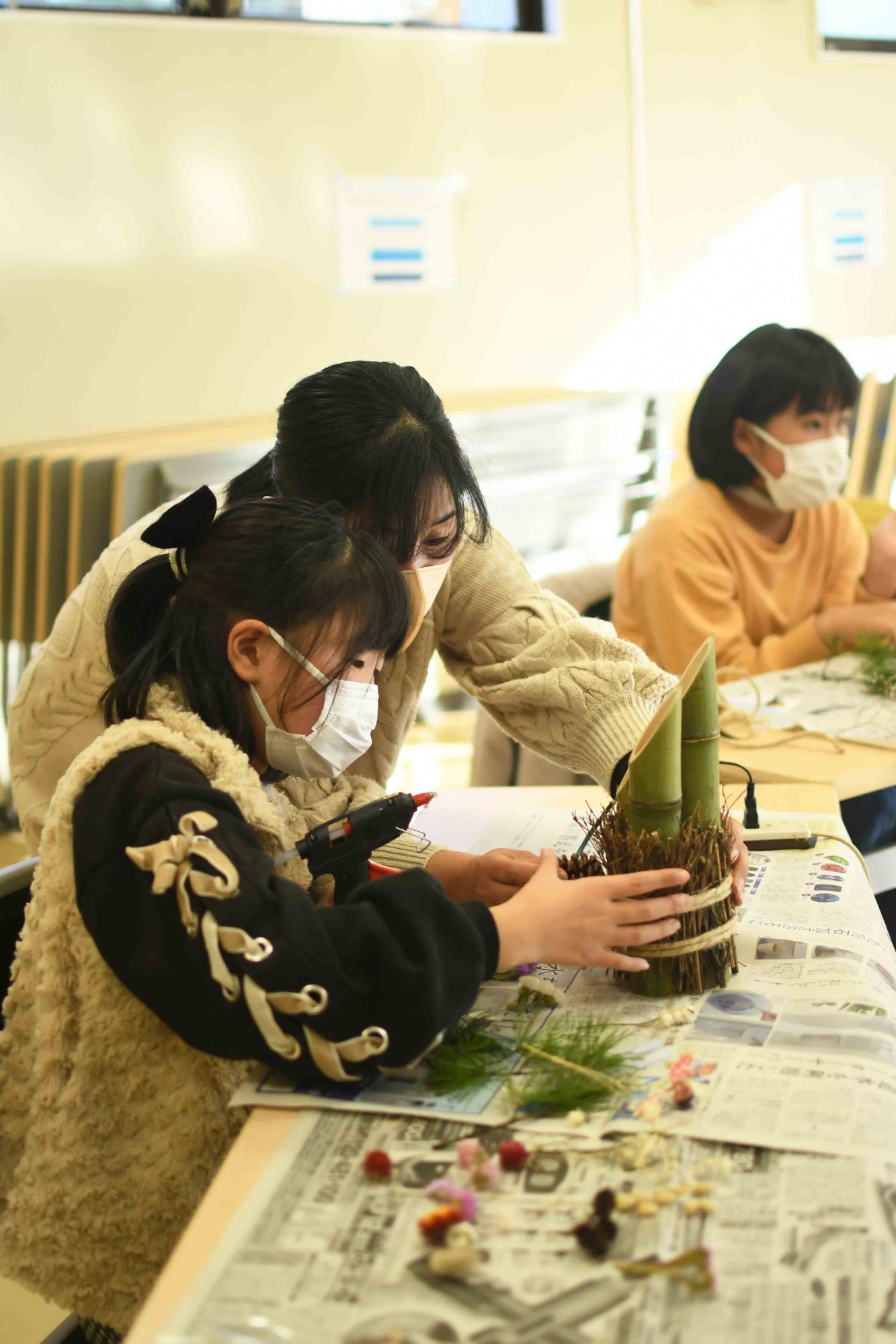 20221211親子でおしゃれなミニ門松作り