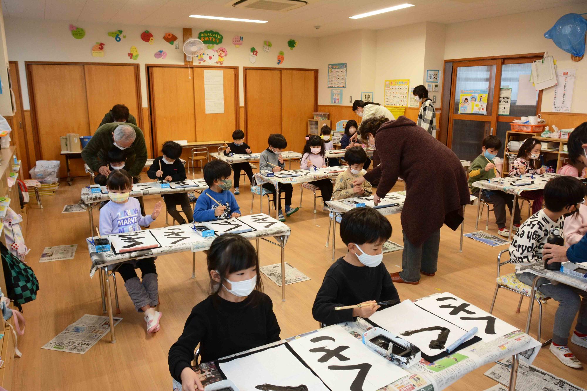 20221222敷島保育園書道教室