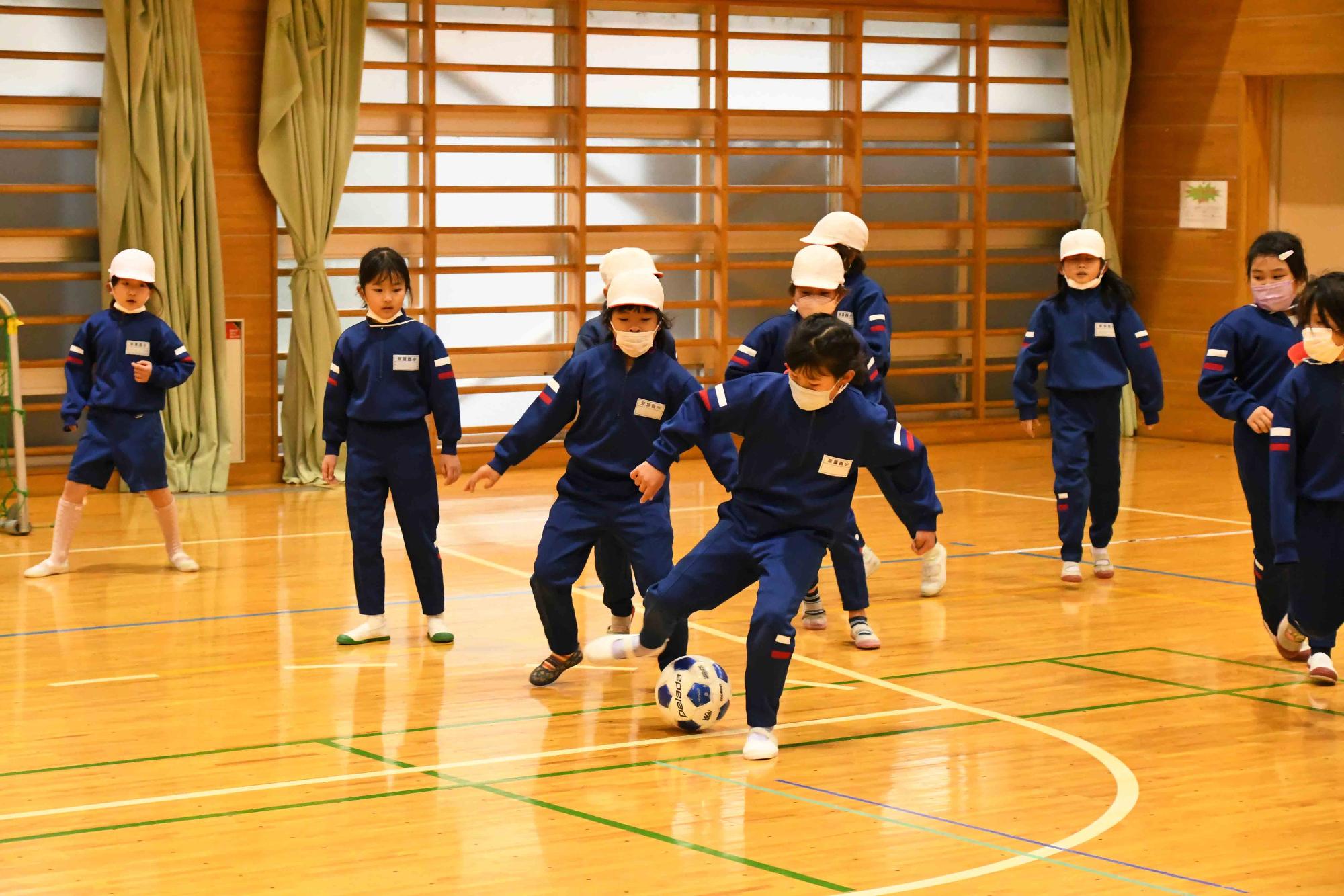 20221222双葉西小学校サッカー教室