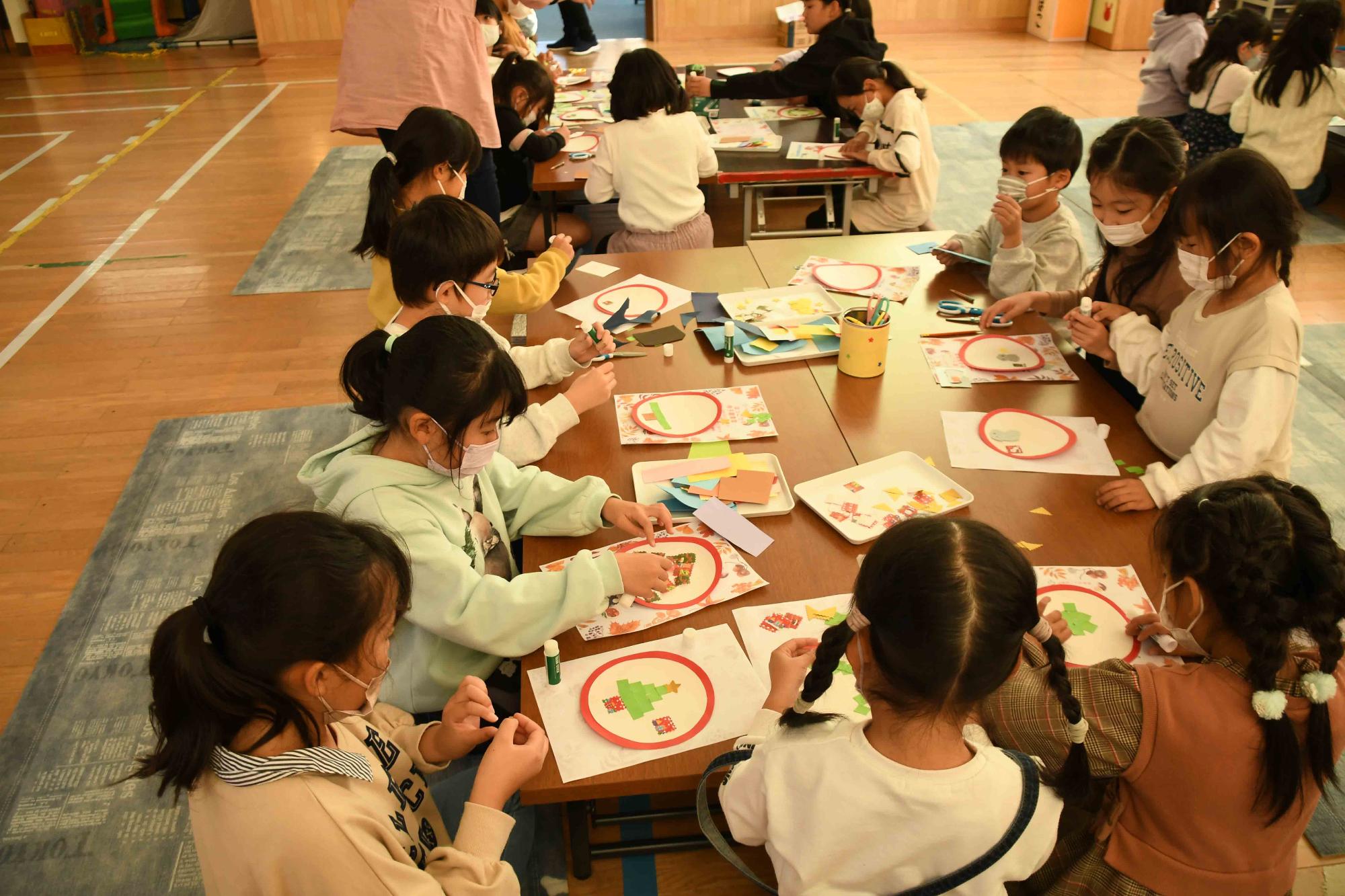 20231129敷島ふれあい中央児童館クリスマス製作