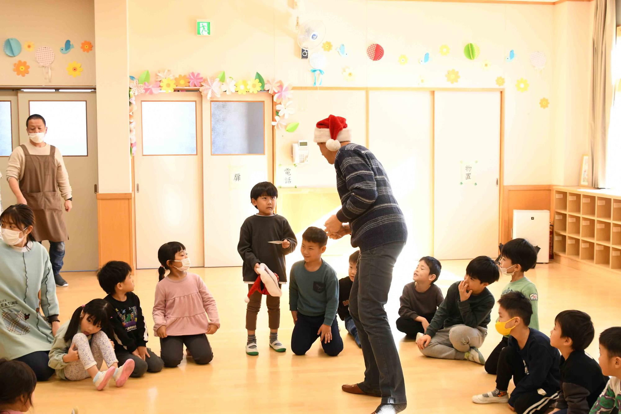 20231213竜王中央保育園英語であそぼう