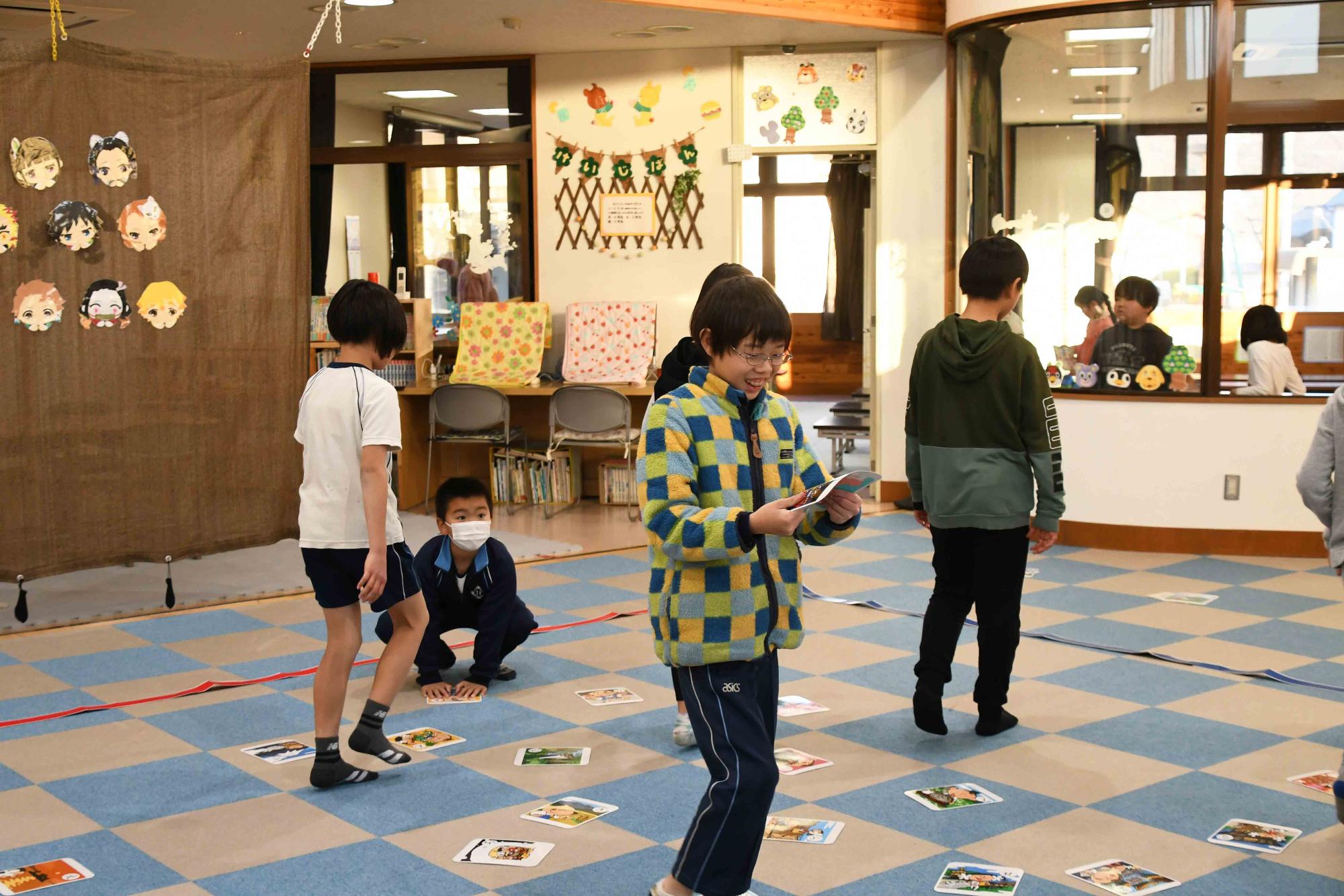 20240117敷島なかよし児童館大型かるた大会