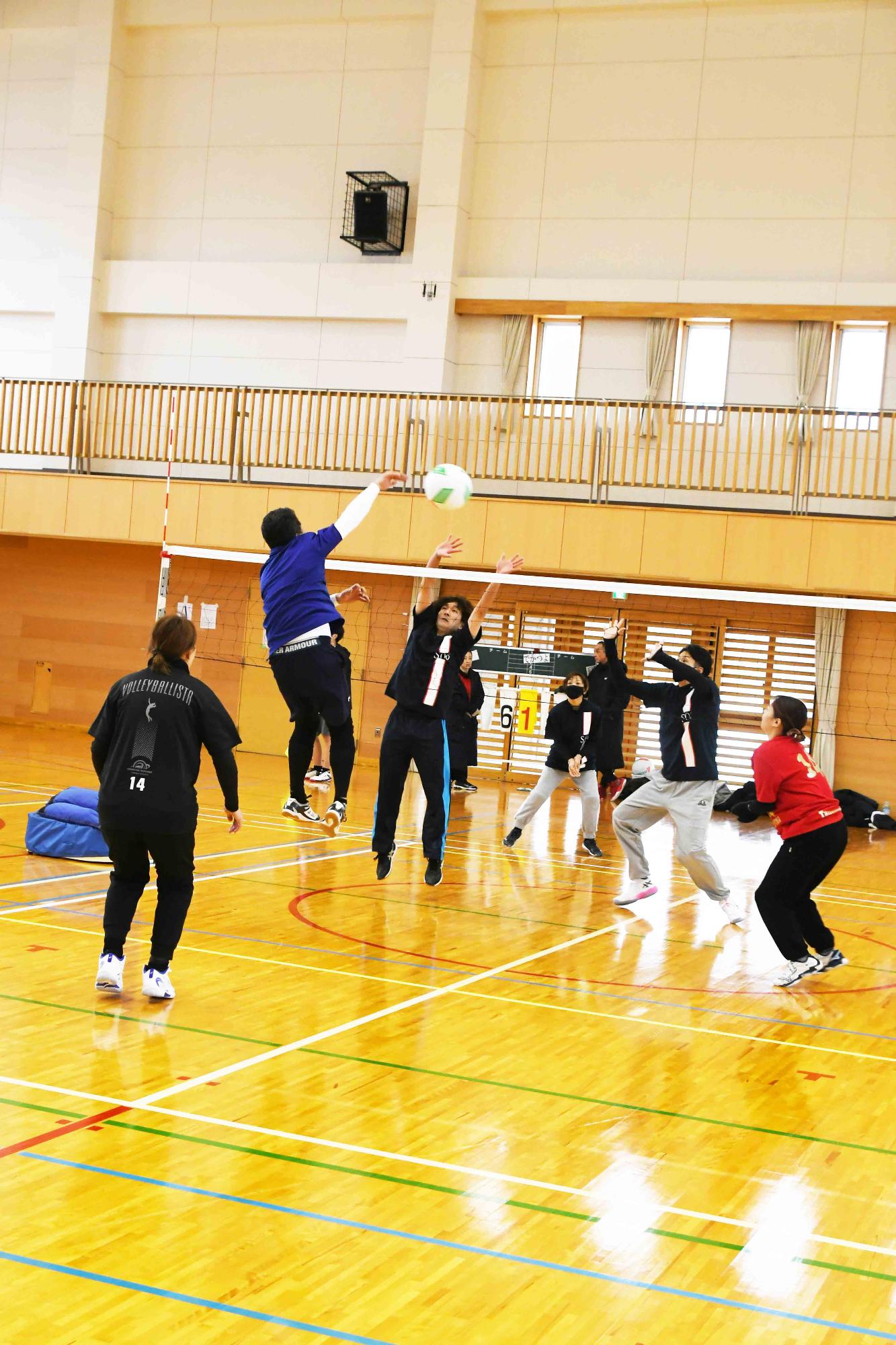 打点の高いアタック