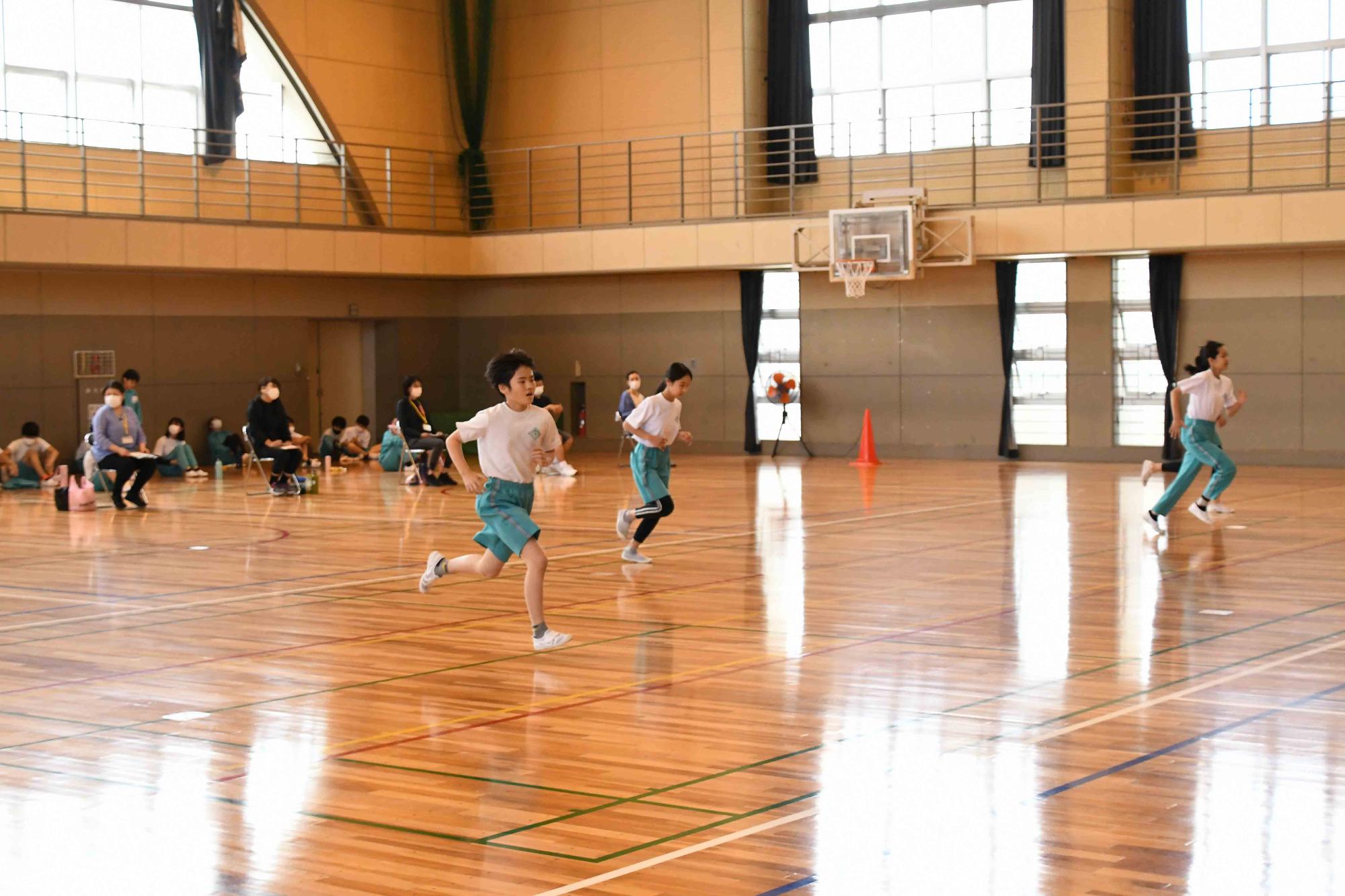竜王東小学校体力テスト