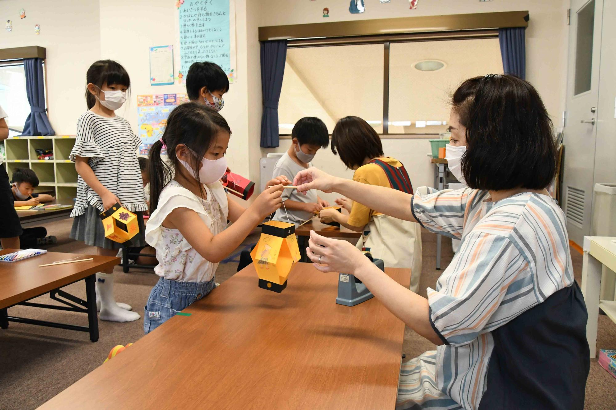 0811敷島ふれあい中央児童館ちょうちん作り
