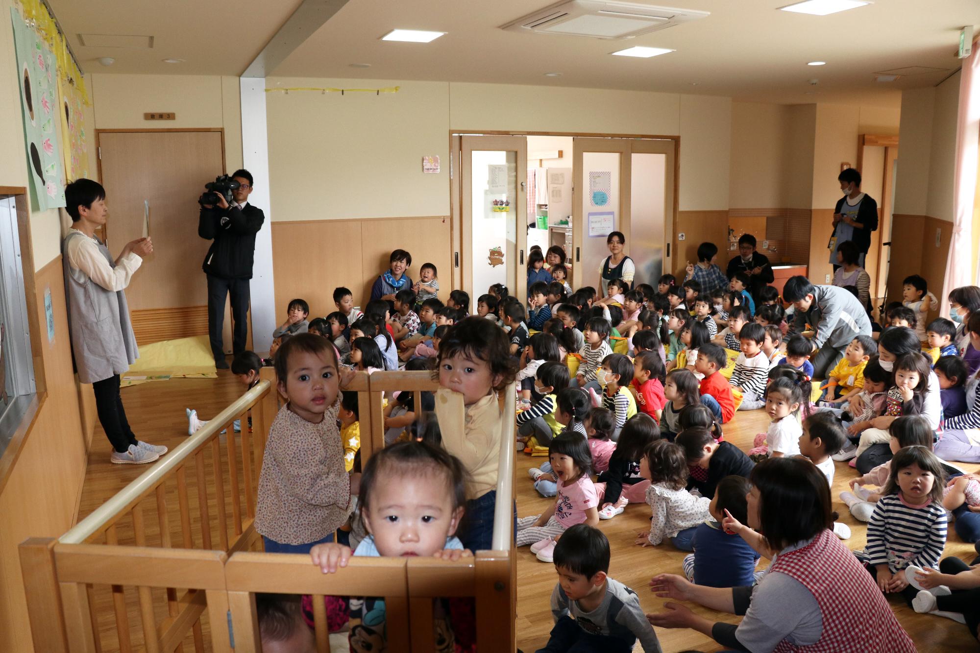 竜王北保育園こいのぼり集会