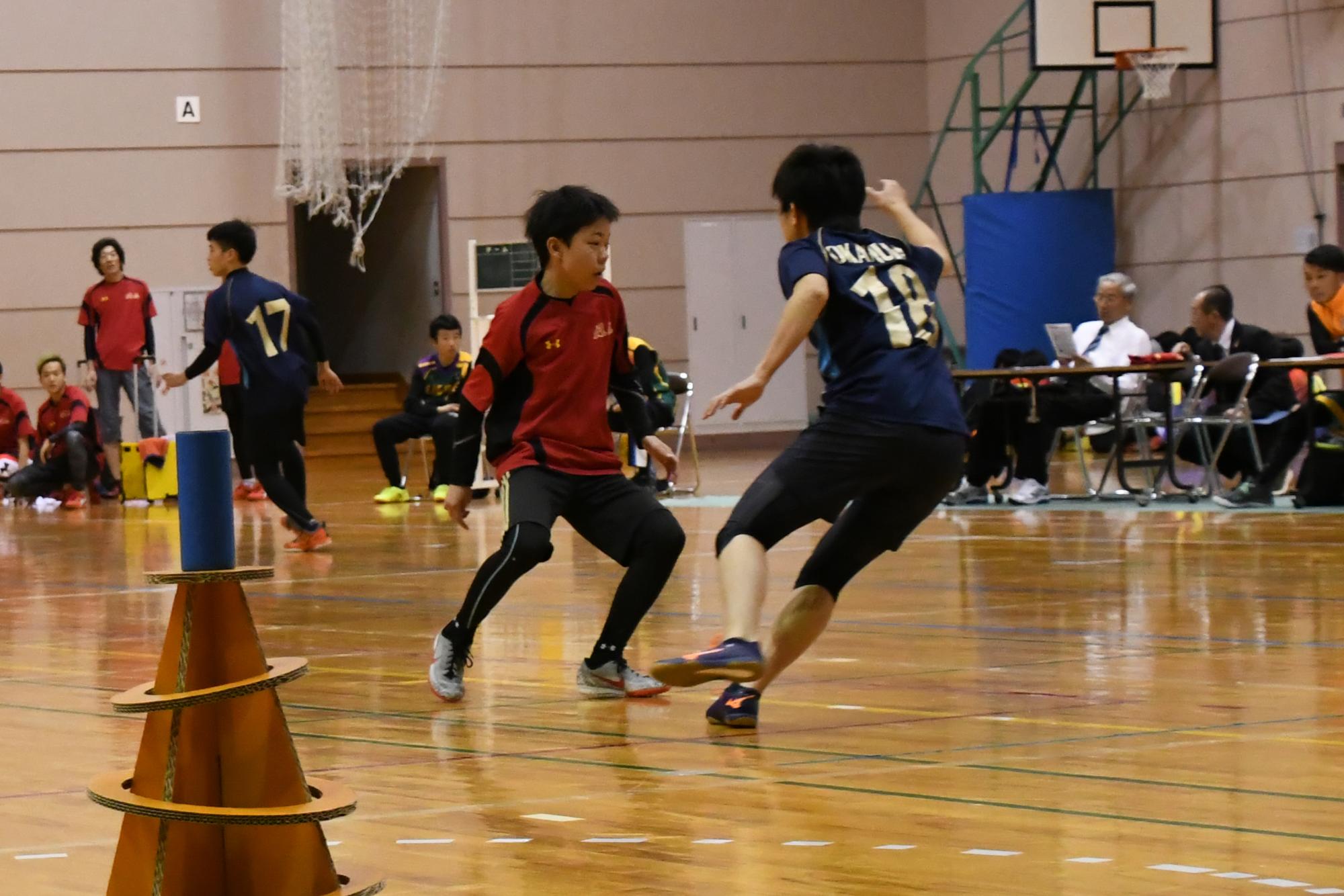 試合中の激しい攻防