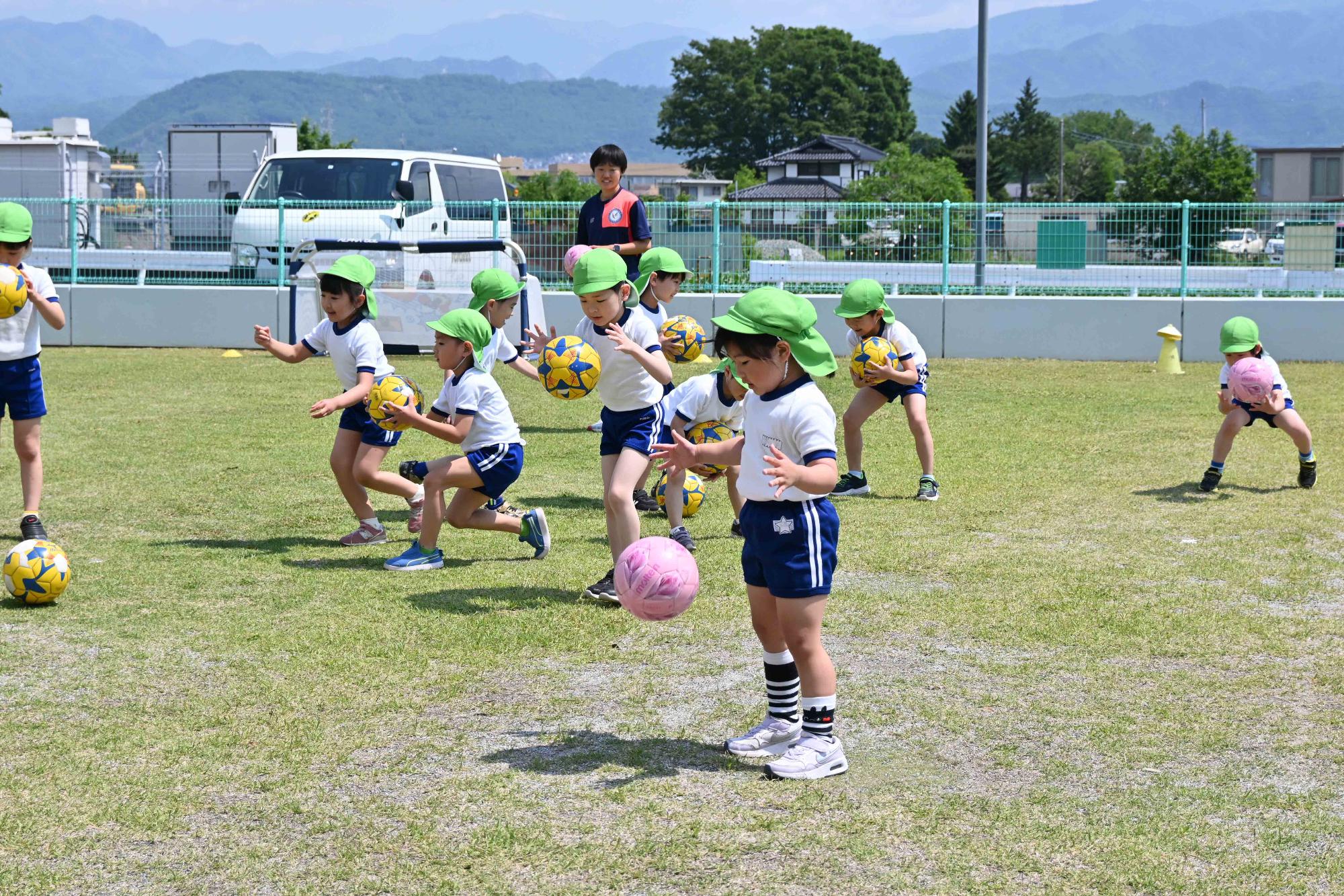 中央保育園巡回サッカー3034