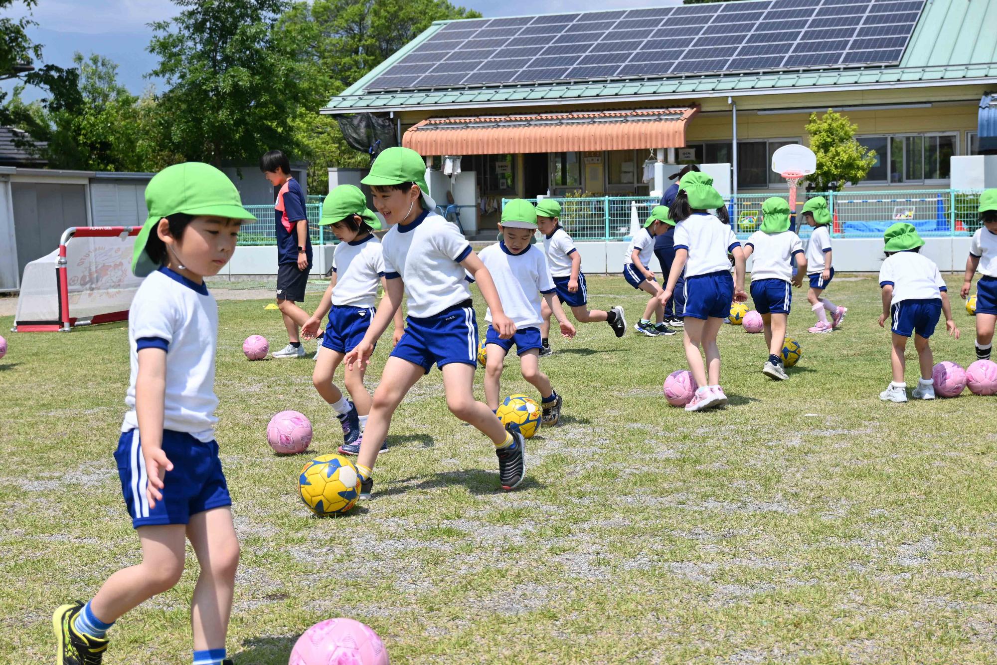 中央保育園巡回サッカー3074