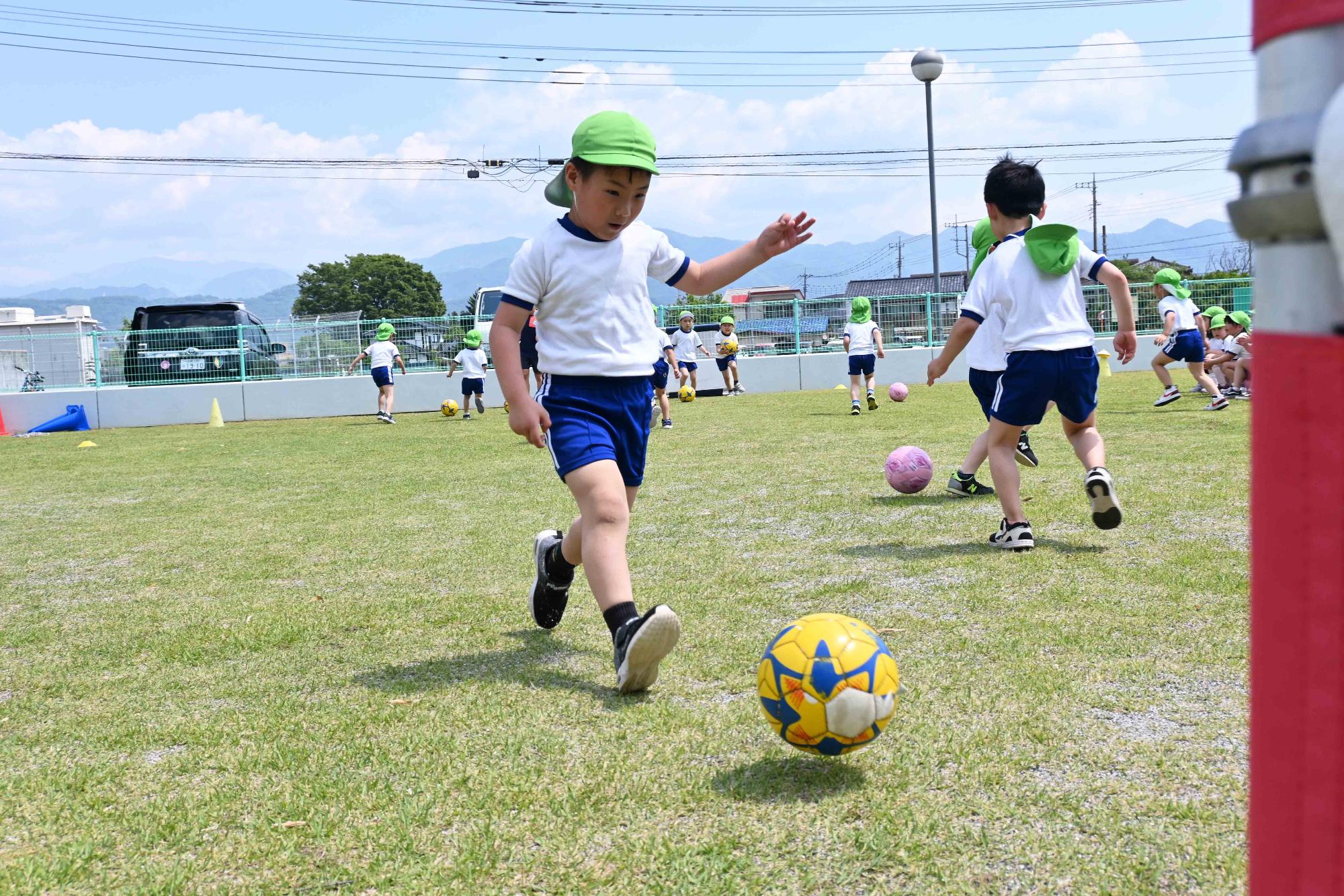 中央保育園巡回サッカー3143
