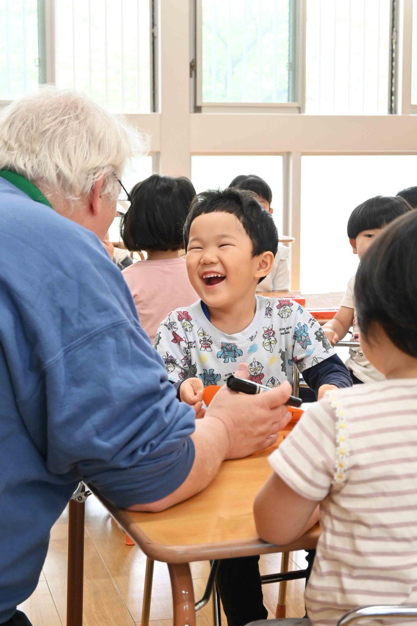 双葉西保育園えいごであそぼう0544