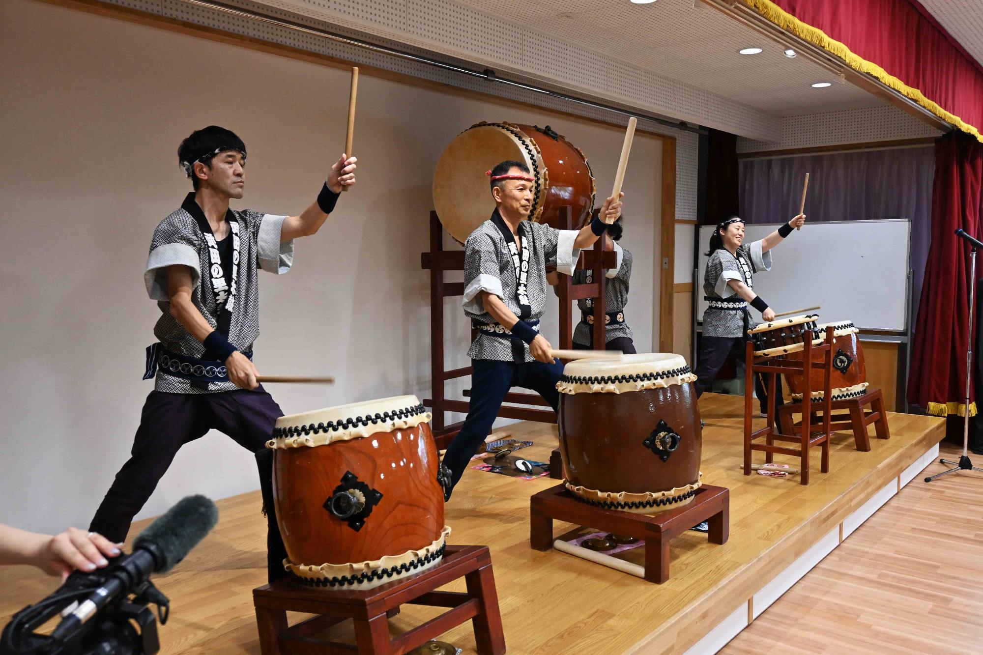 双葉西保育園太鼓であそぼう5070
