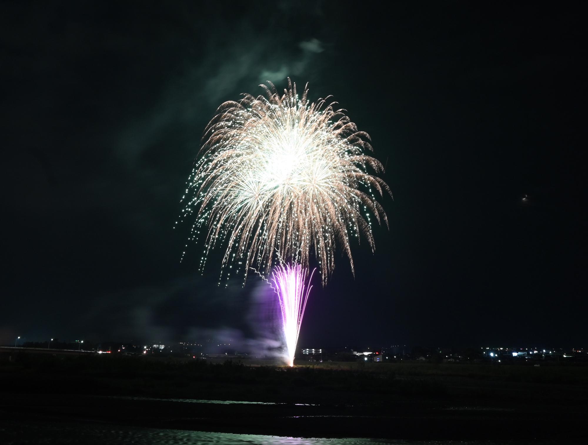 NNSサプライズ花火