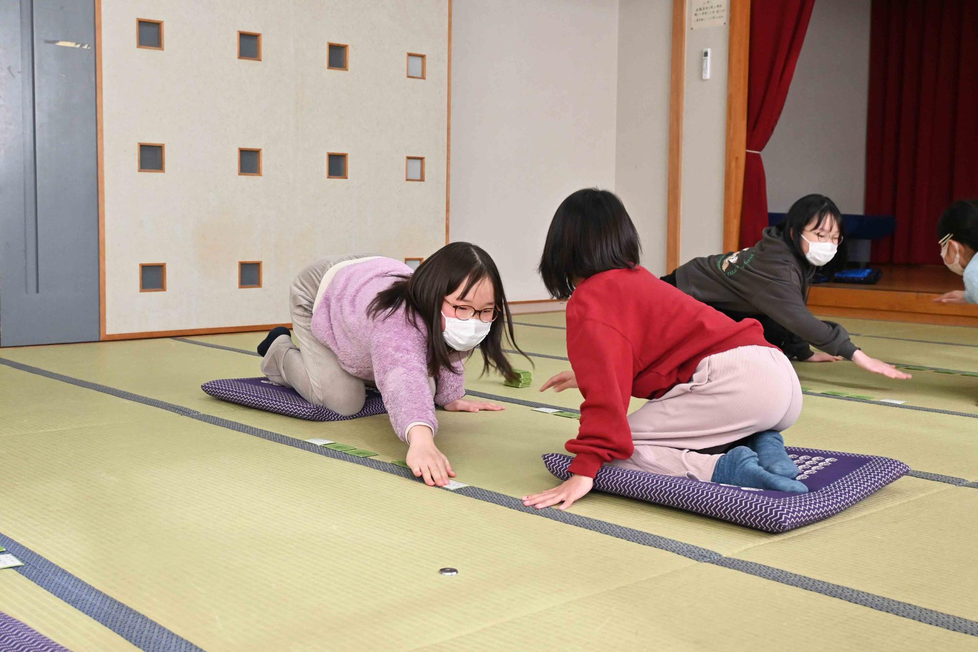 競技かるた2560