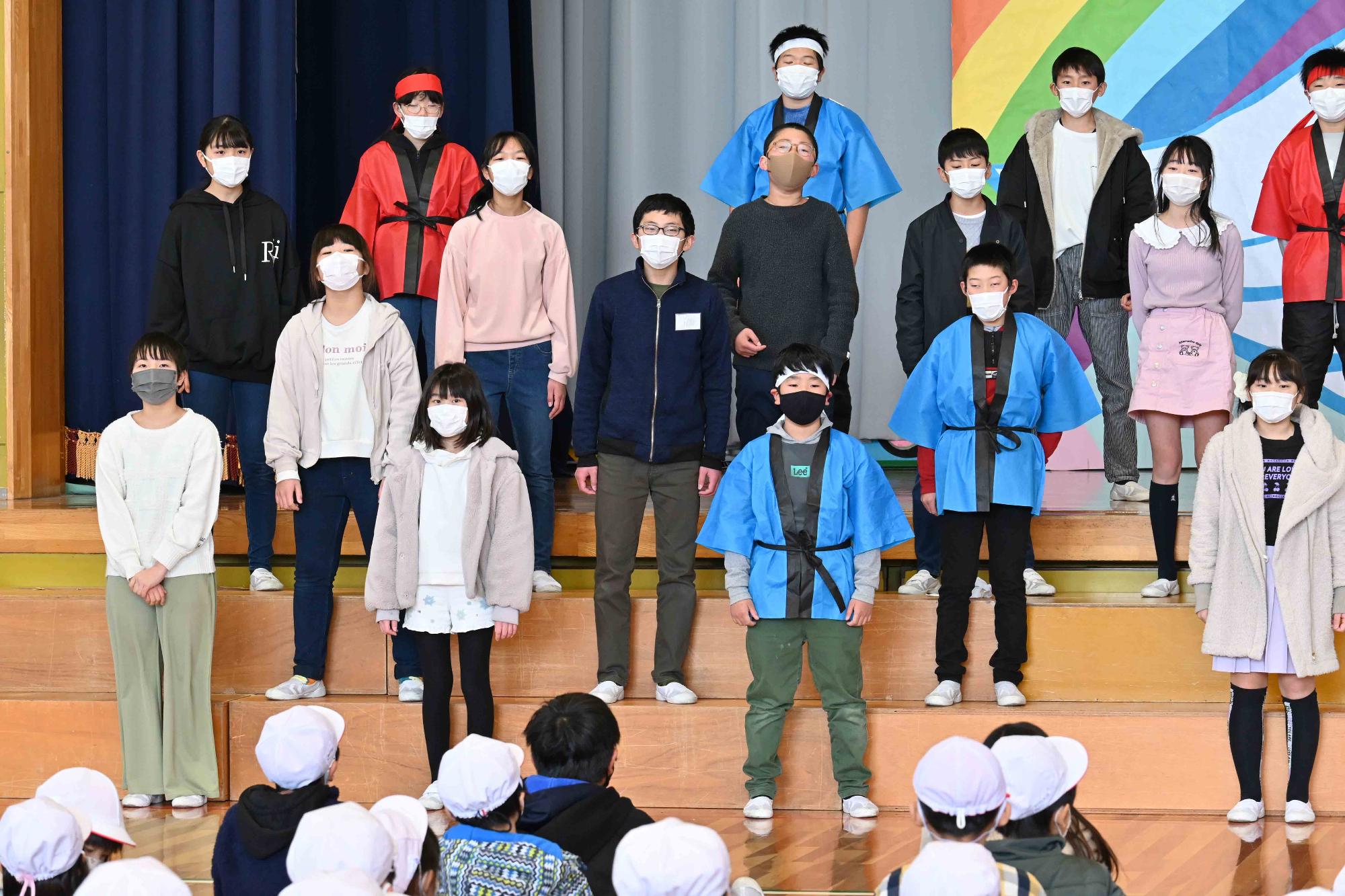 竜王東小6送会3910