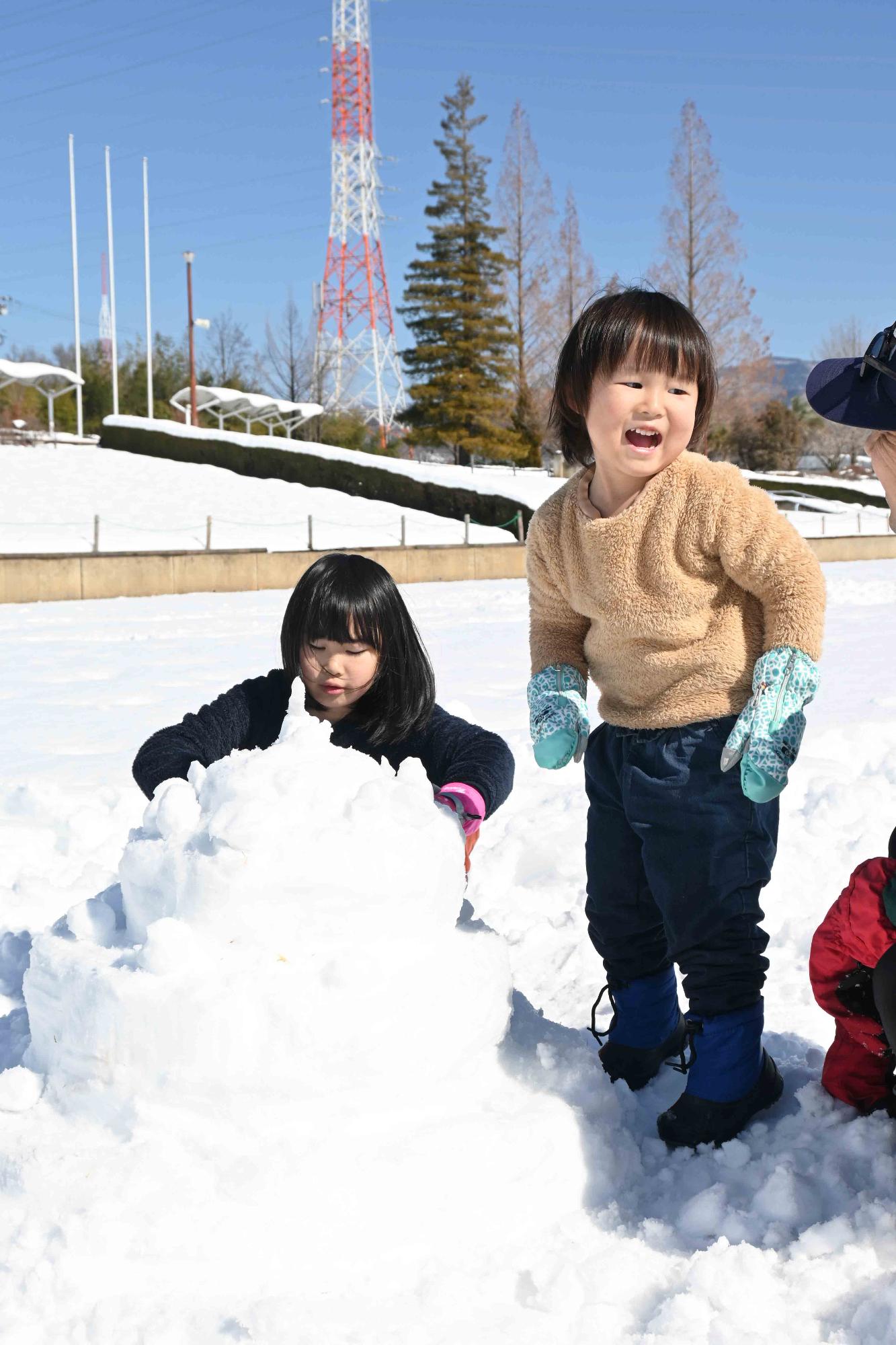 市内積雪2835