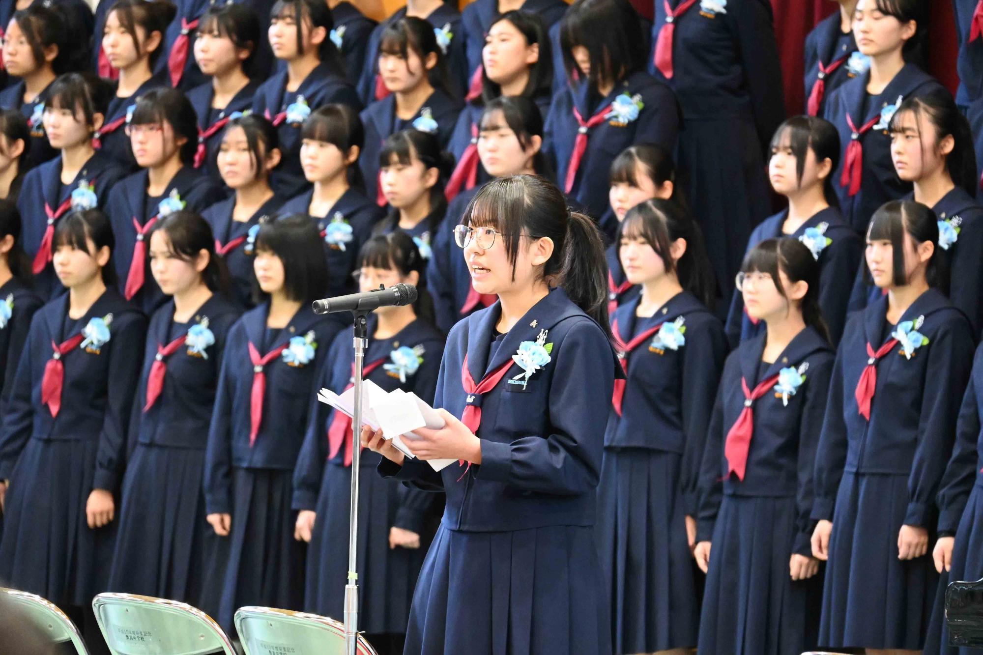敷島中卒業式4439