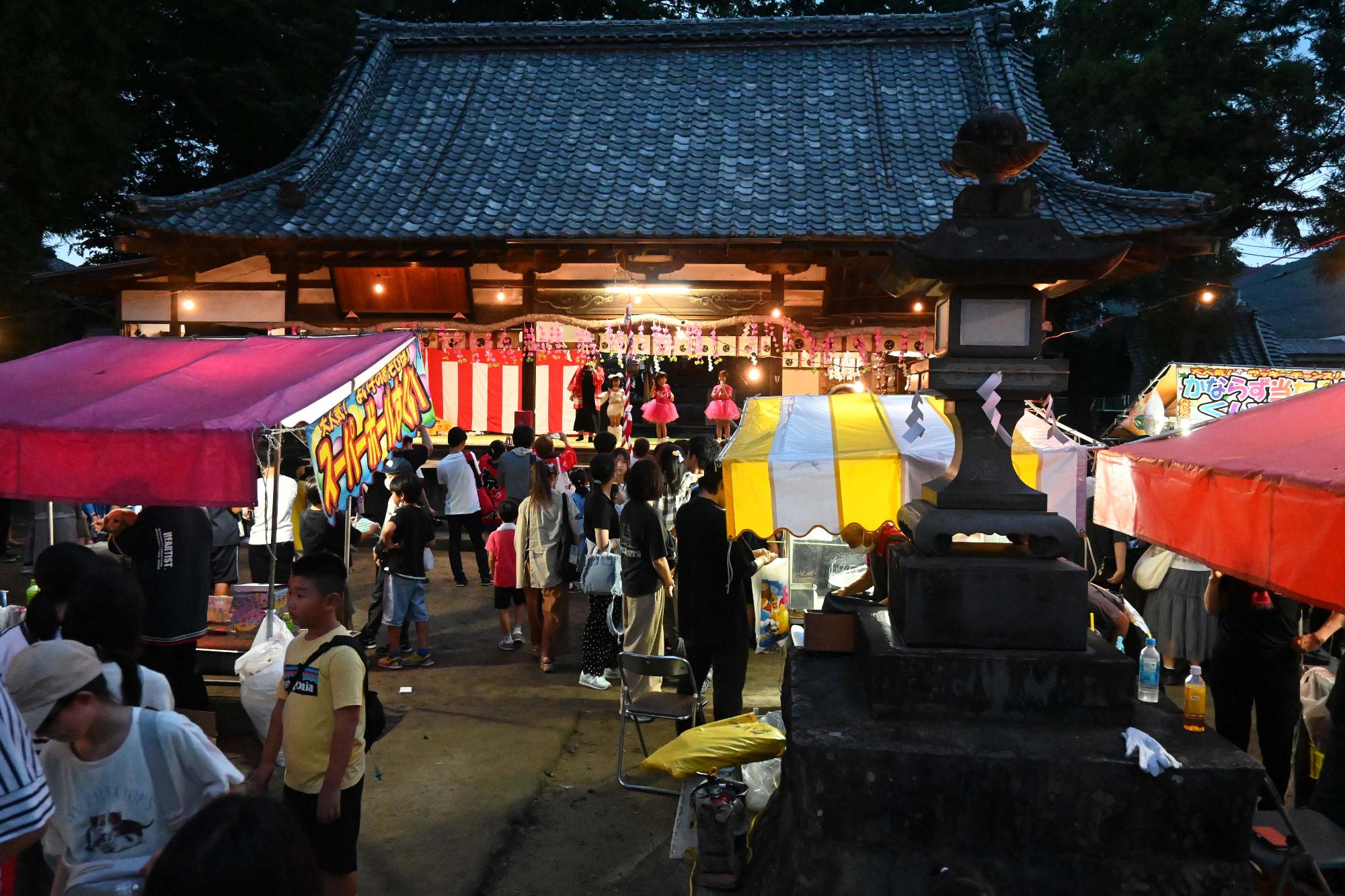 八幡神社祭典9372