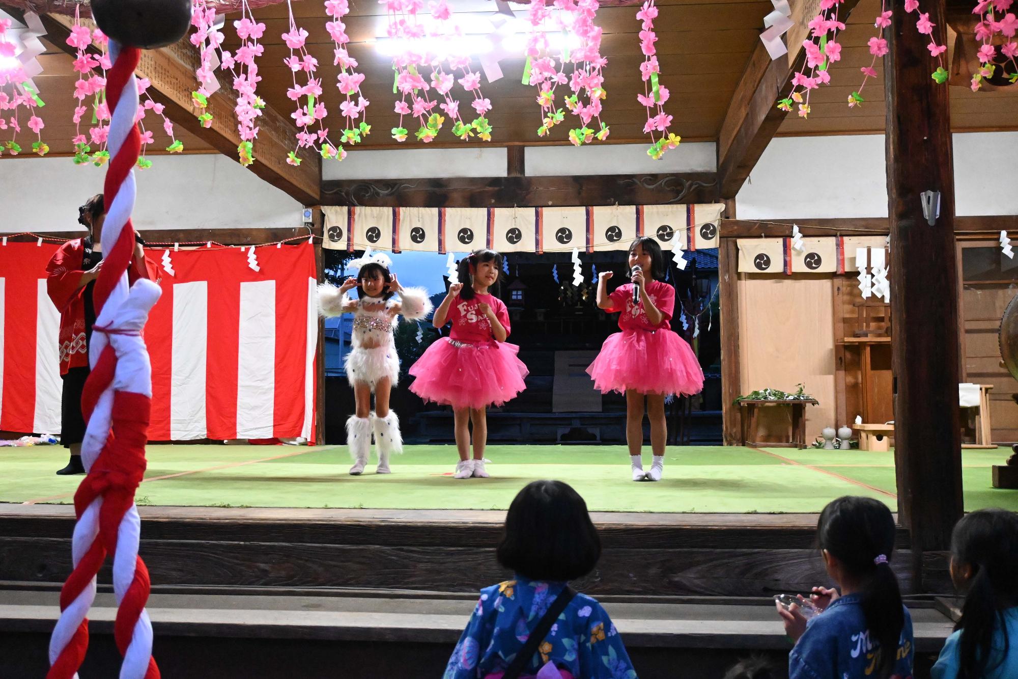 八幡神社祭典9374