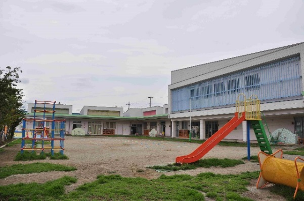 竜王東保育園園舎の全景です。