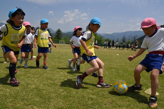 キッズサッカー交流大会の様子の写真4