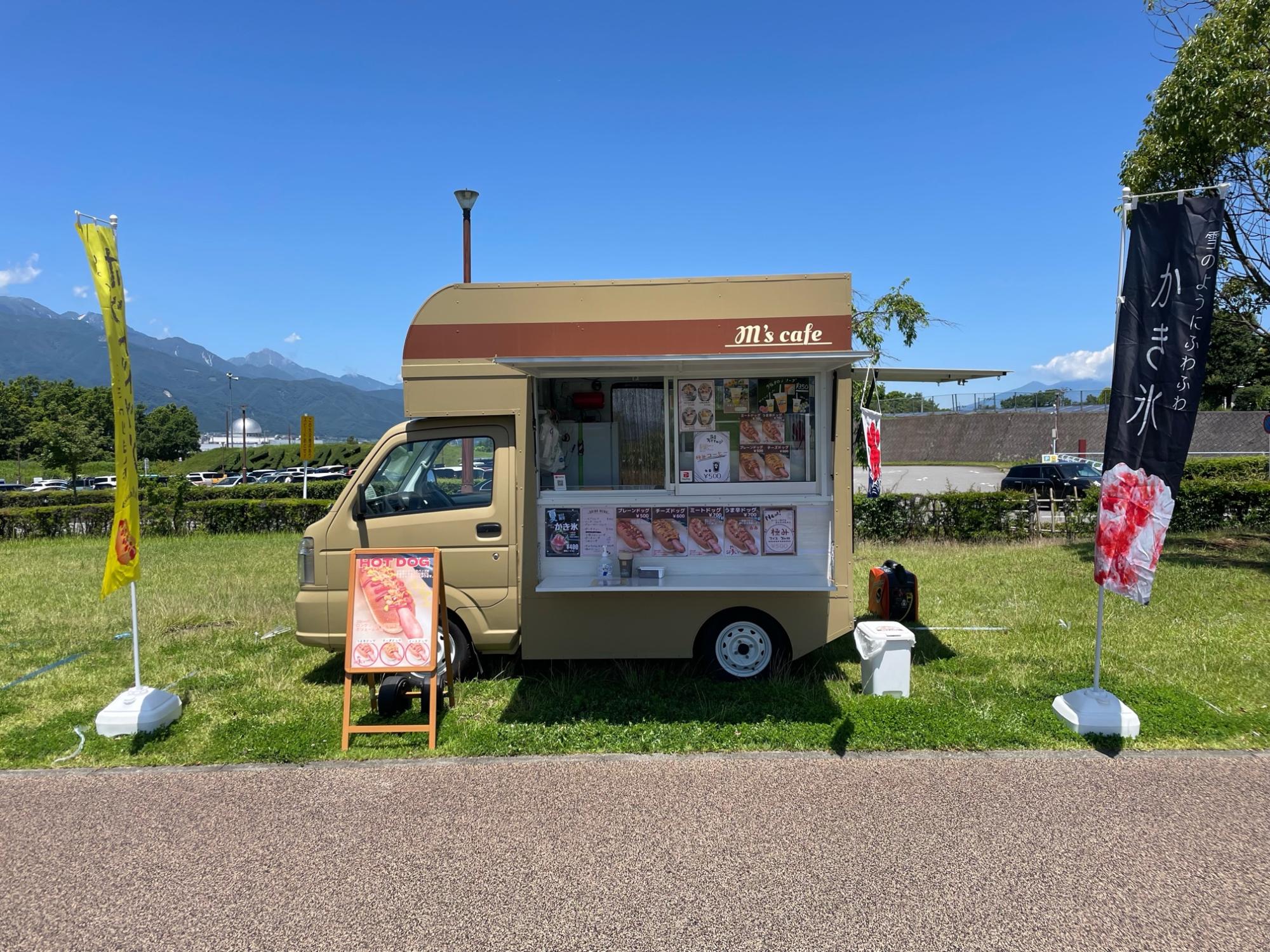 キッチンカーの写真