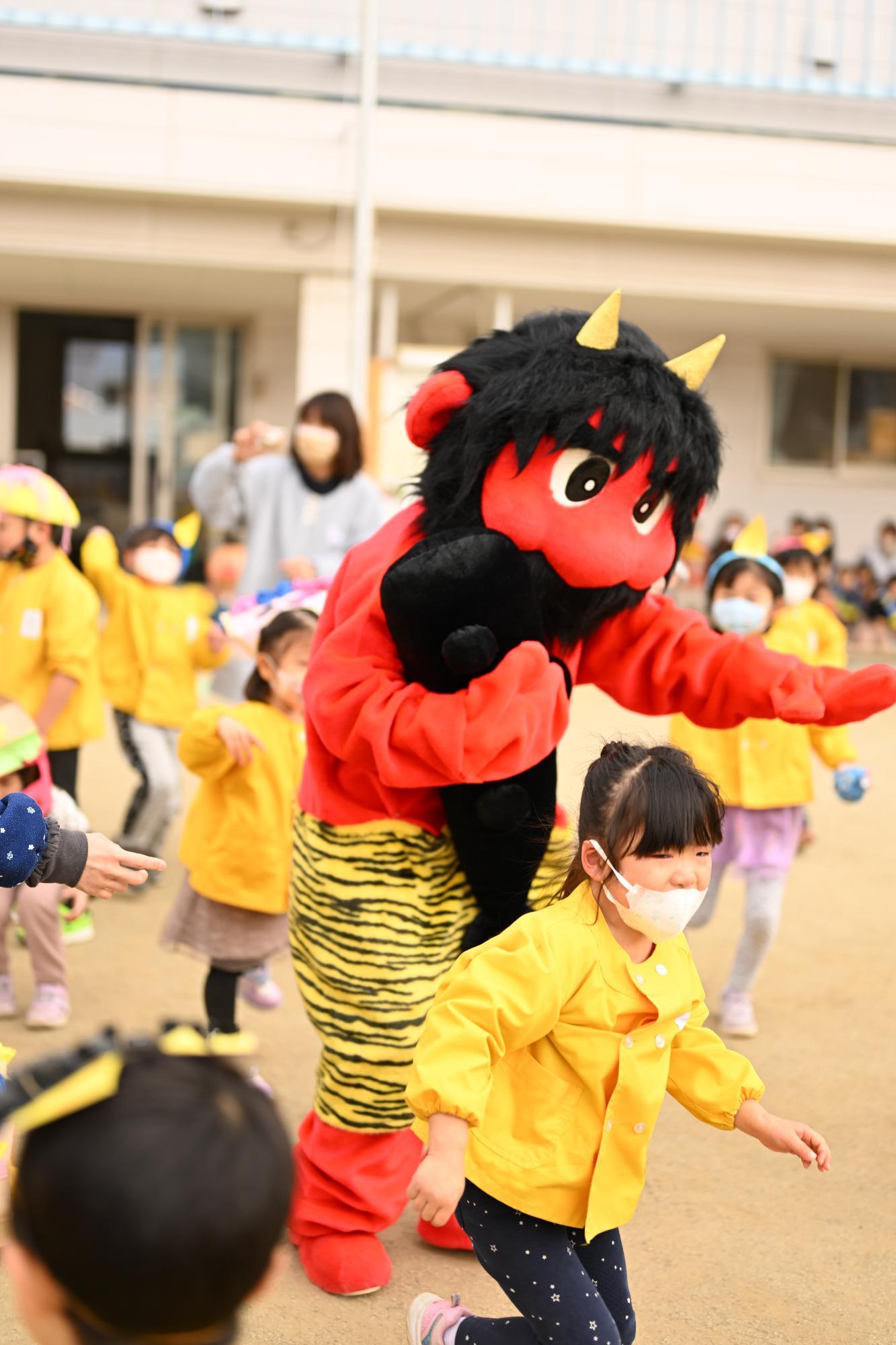 竜王東保育園 豆まき集会