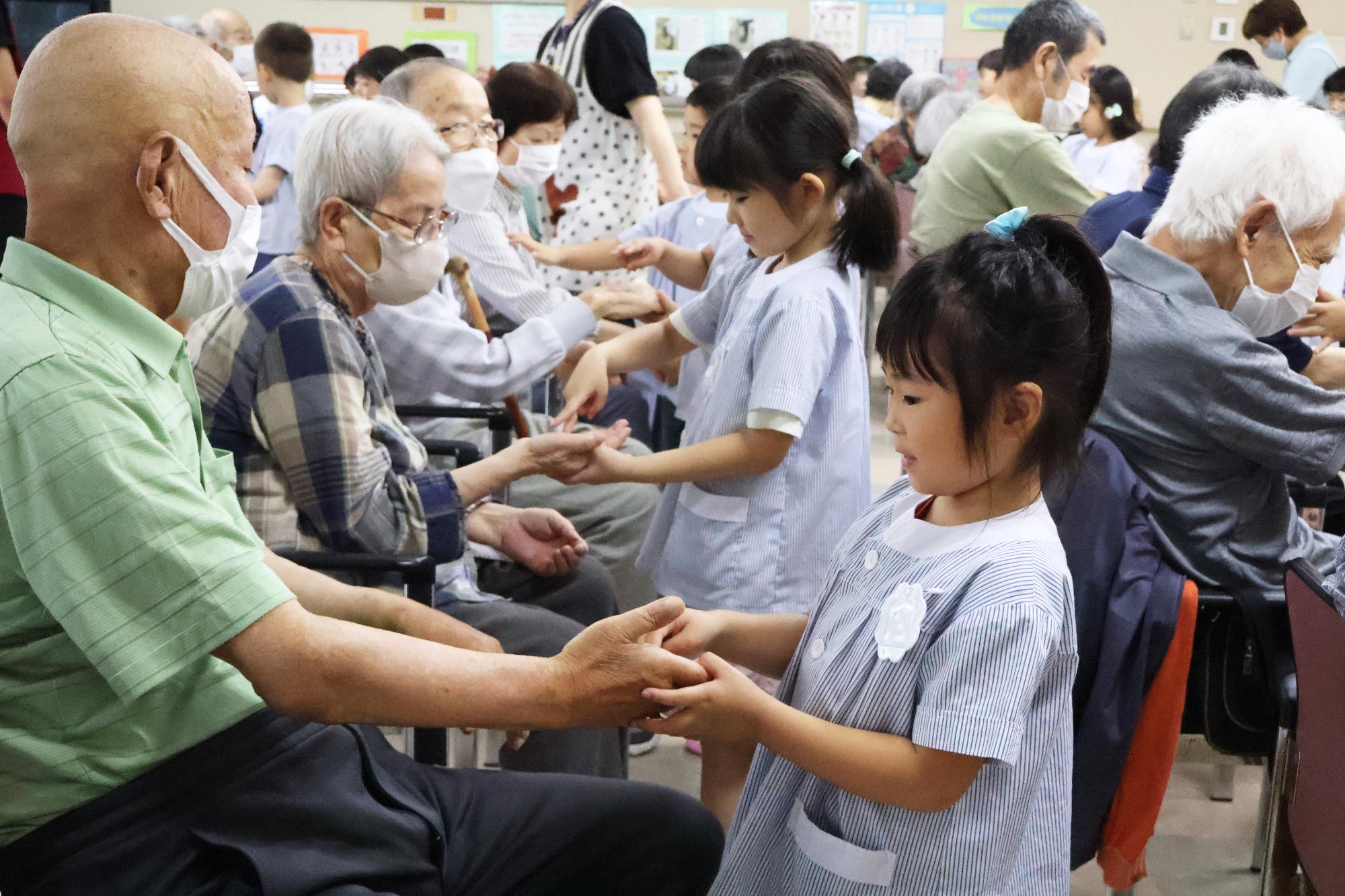 双葉西保育園 ひかりの里訪問