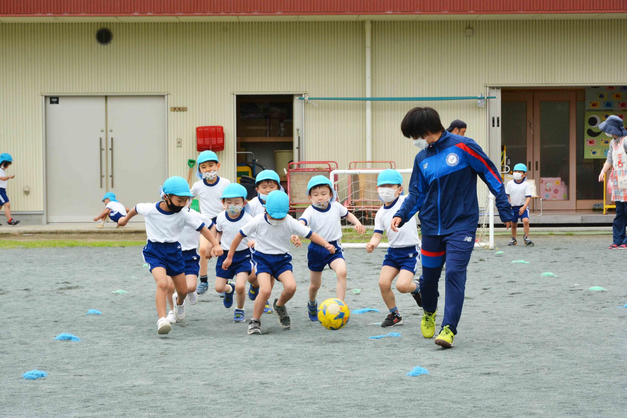 20220428竜王北保育園キッズサッカー