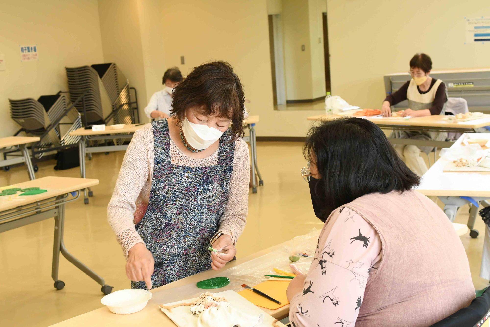 20230525双葉公民館ロマンドール粘土で作る～壁掛け～