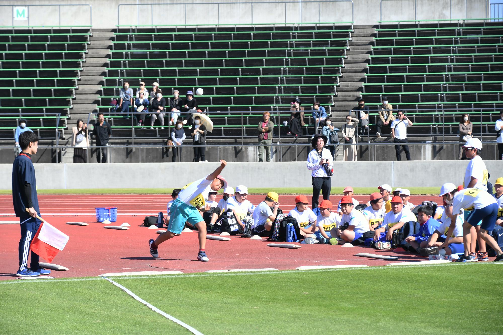 20231024市内小学校陸上記録会