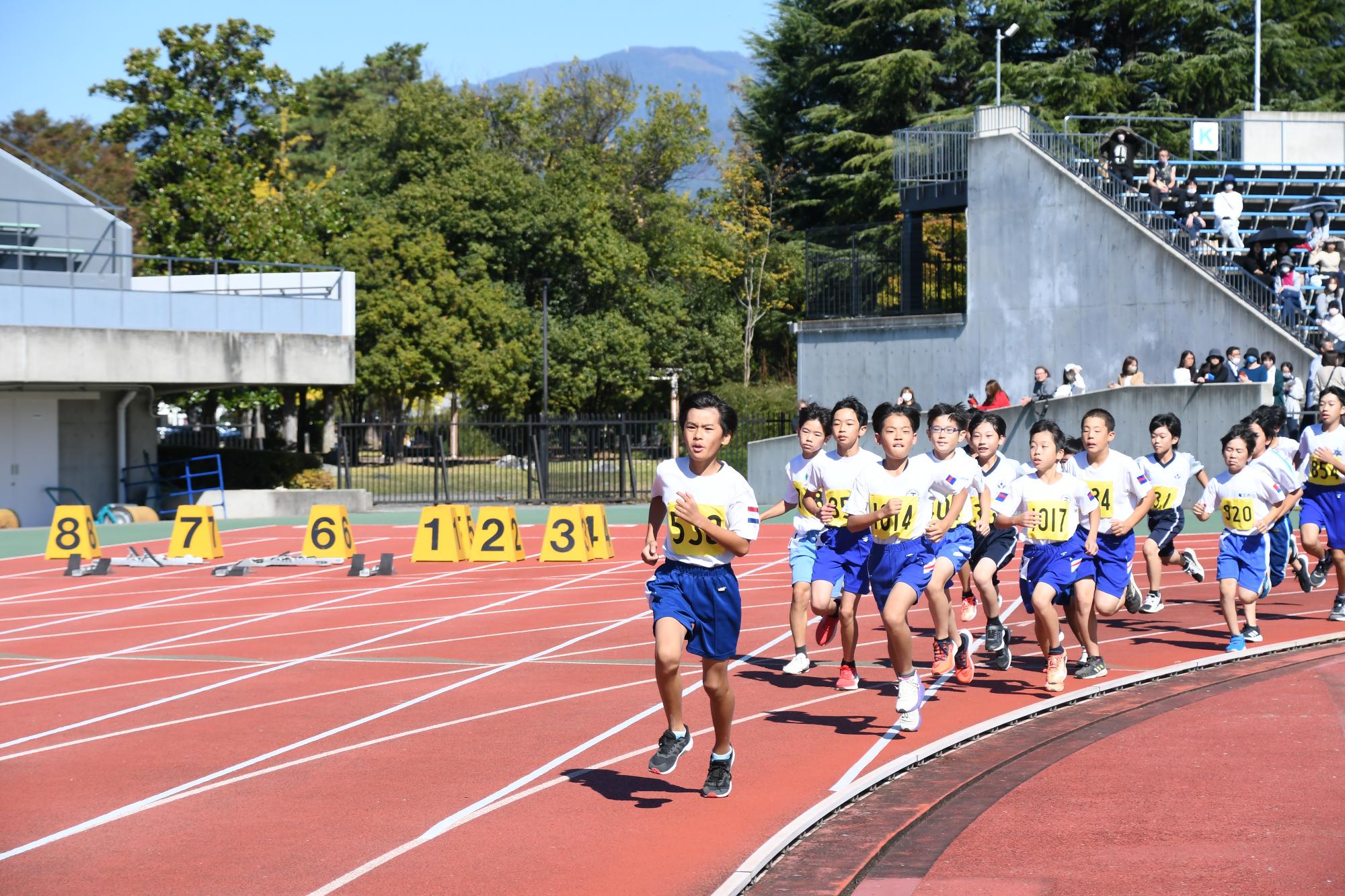 20231024市内小学校陸上記録会