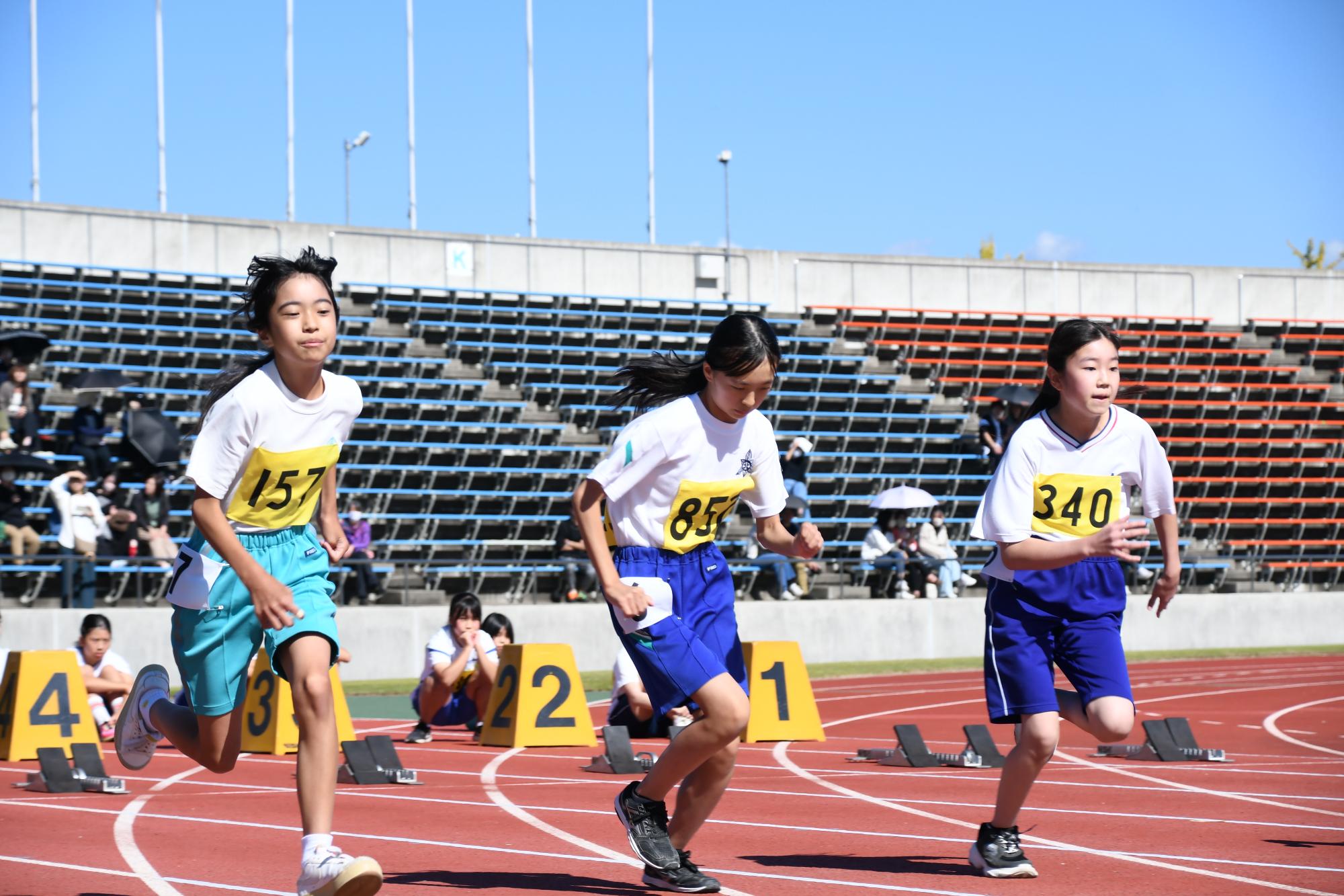 20231024市内小学校陸上記録会