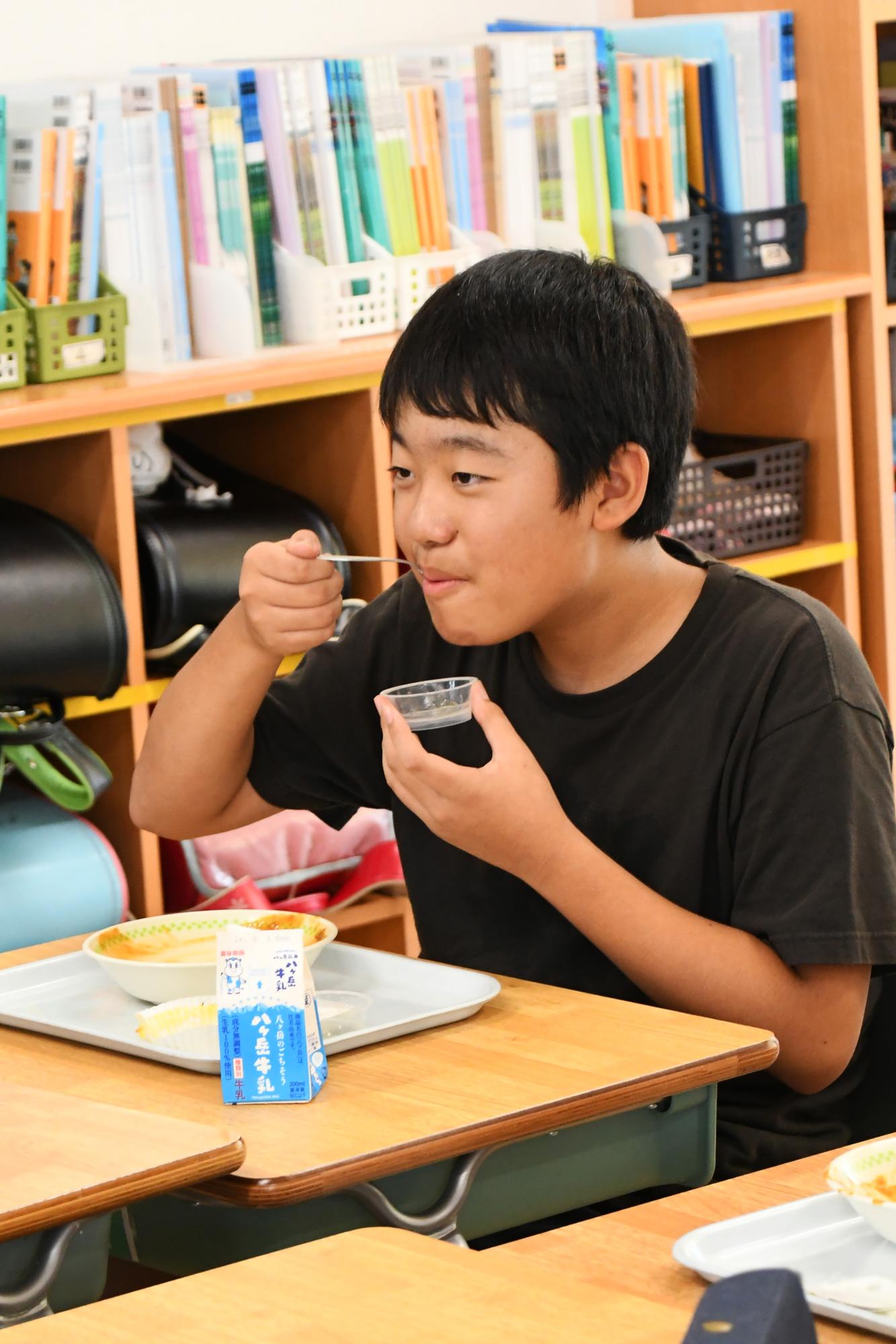 20240902市制施行20周年記念給食