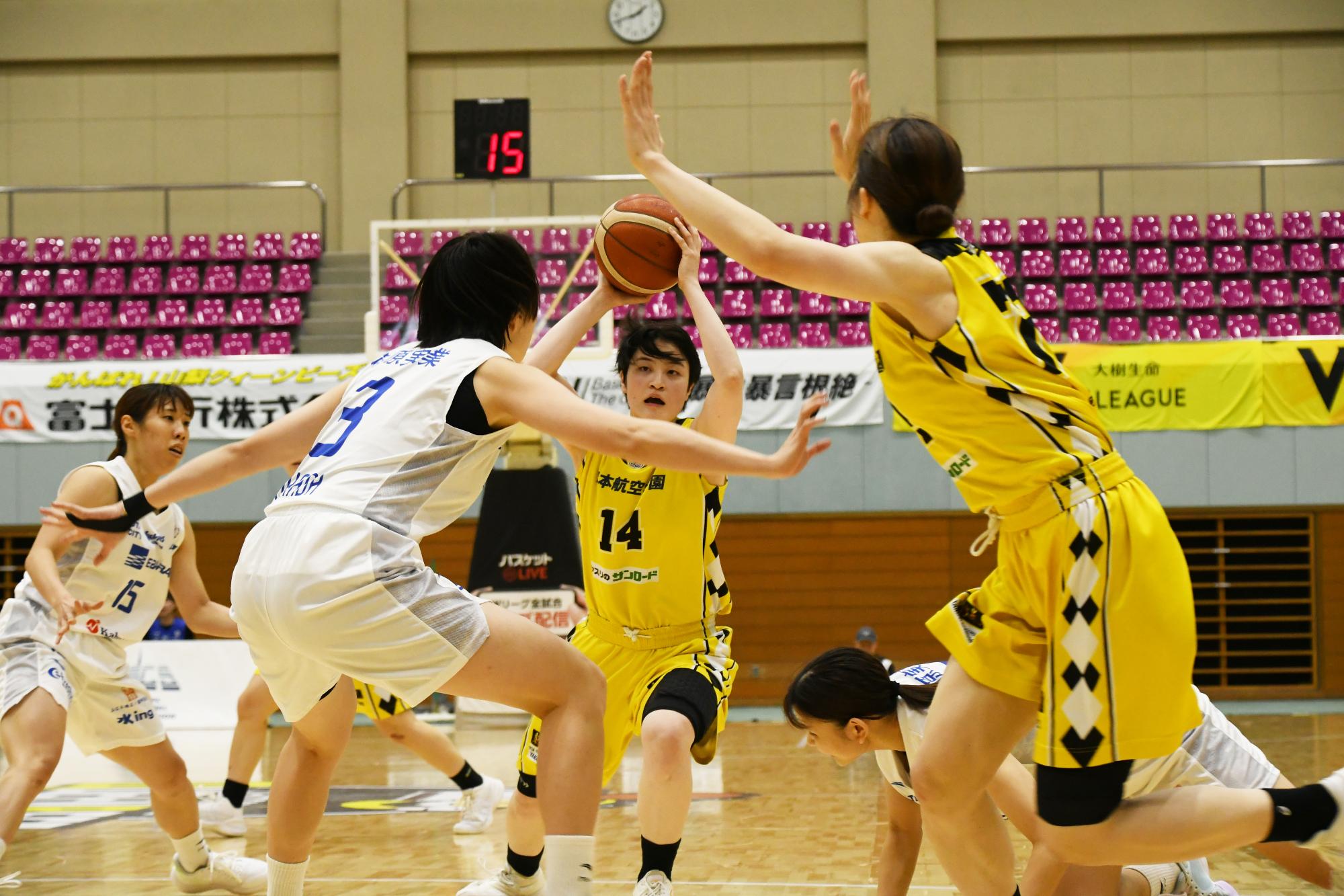 20241207山梨クィーンビーズ対東京羽田ヴィッキーズ