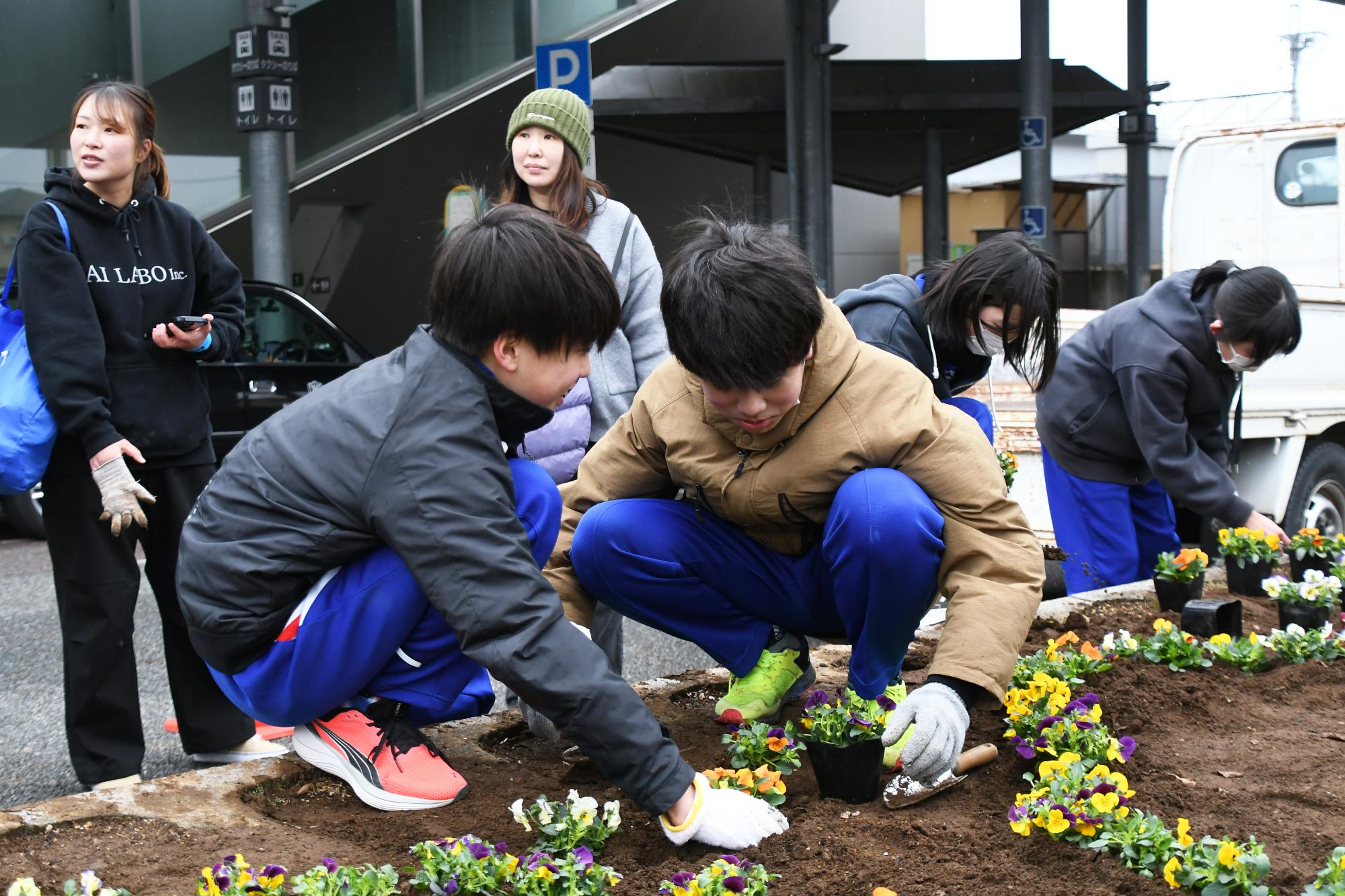 20250304竜王小学校清掃美化活動