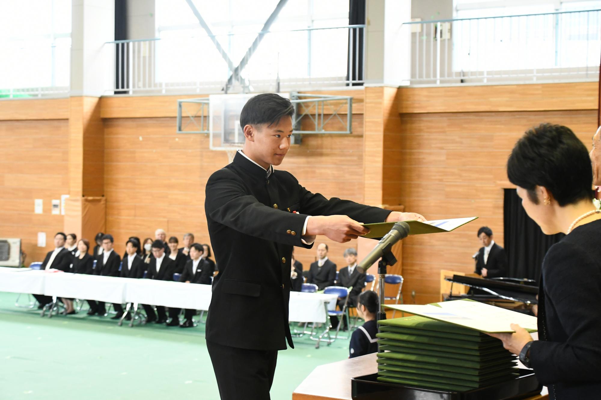 20250312双葉中学校卒業式