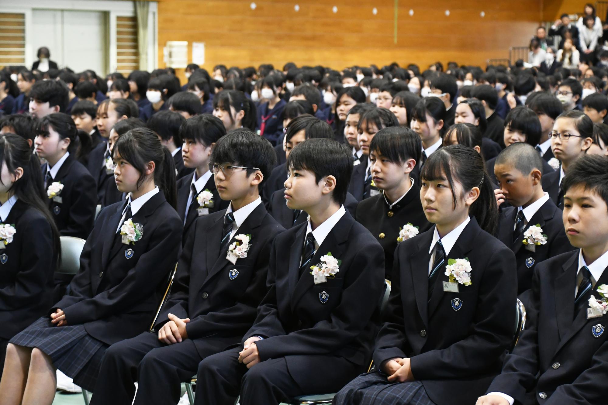 20250408敷島中学校入学式