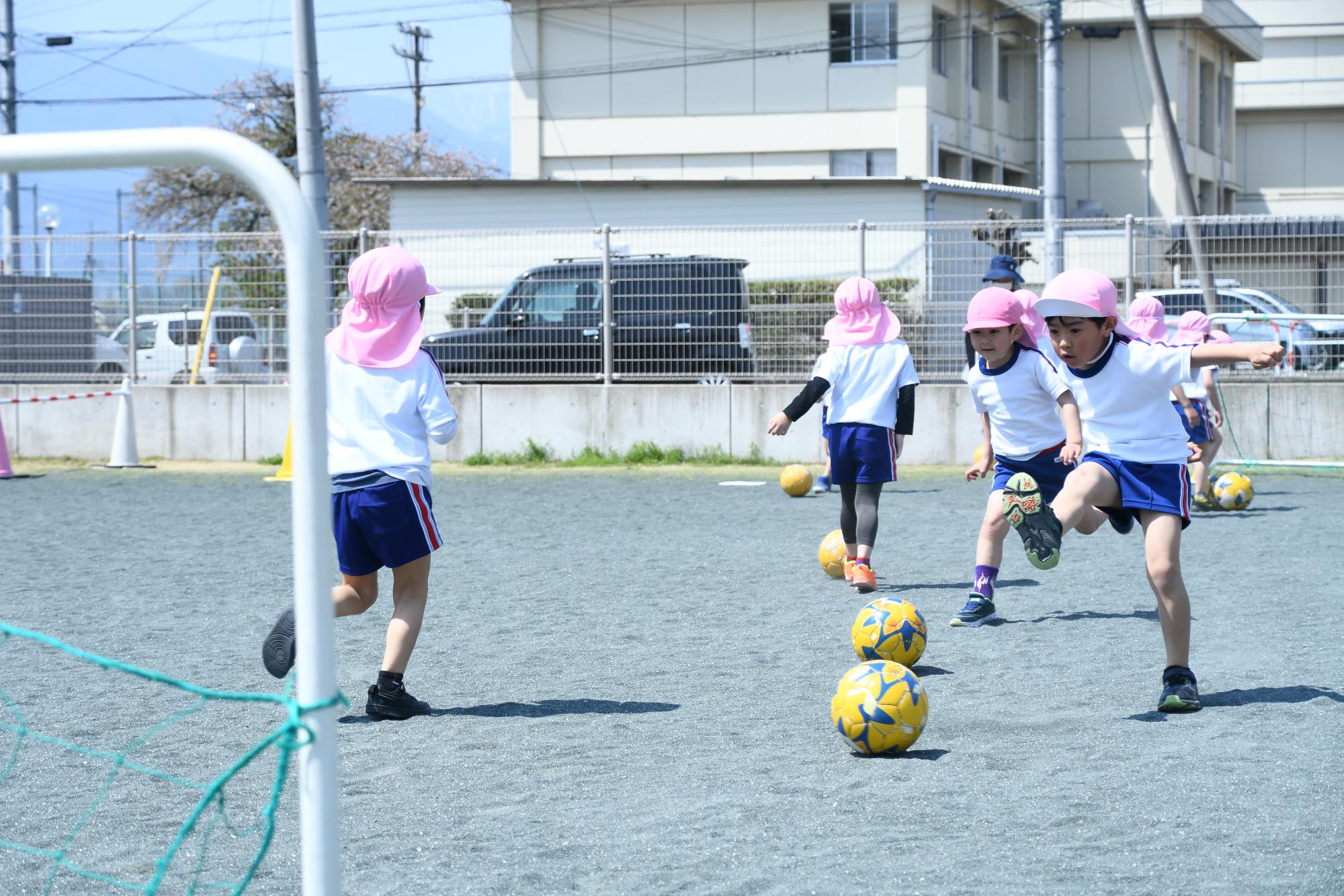 20250417敷島保育園サッカー教室