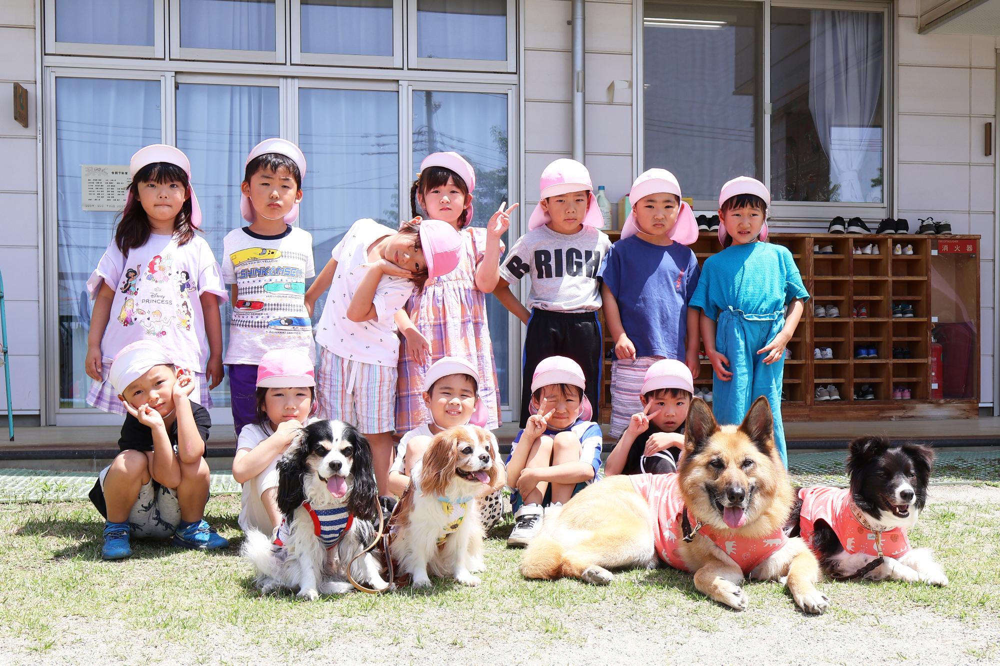 竜王東保育園セラピードッグ