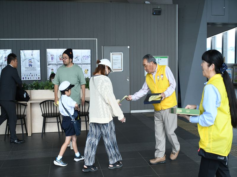 人権擁護委員による啓発活動2025竜王駅南北自由通路