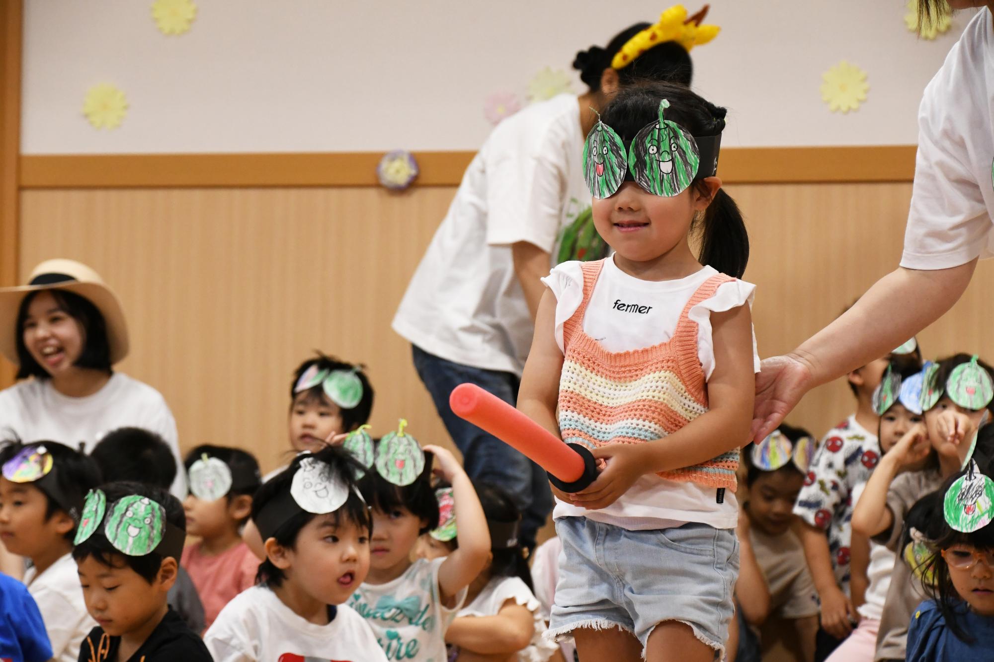 20250724双葉西保育園すいか割り