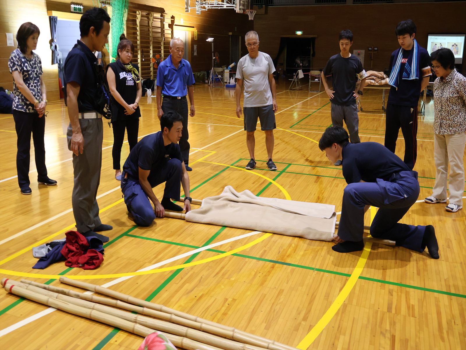 毛布で担架1