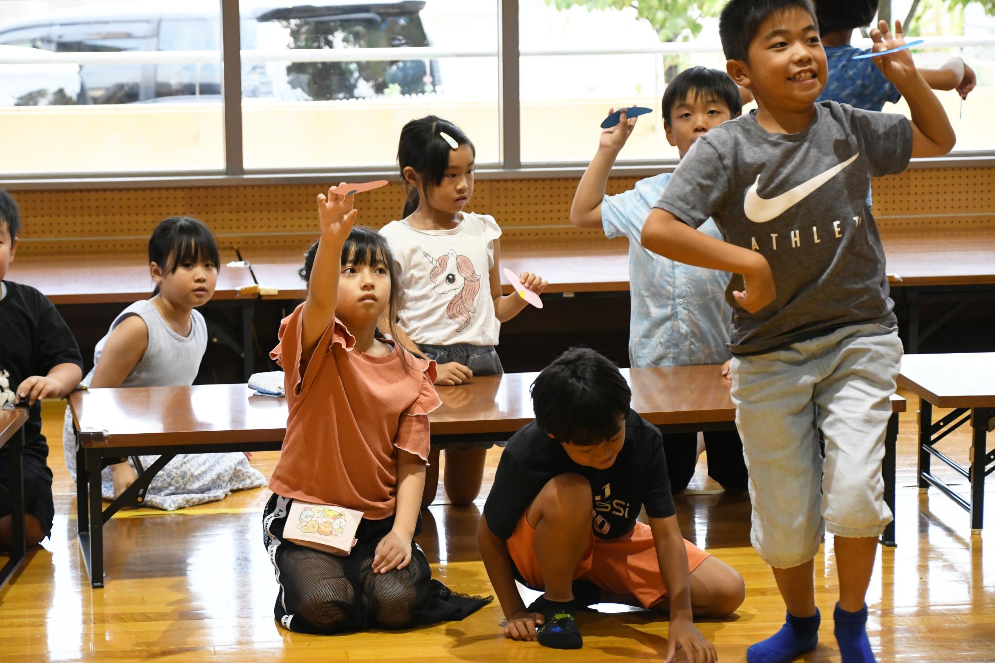 20250827玉幡児童館アルソミトラを作ろう