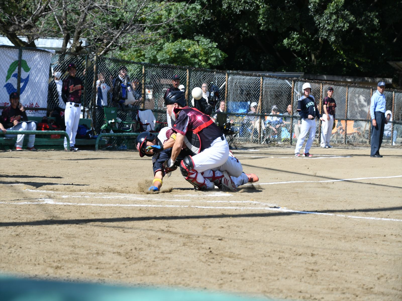 激しいクロスプレー