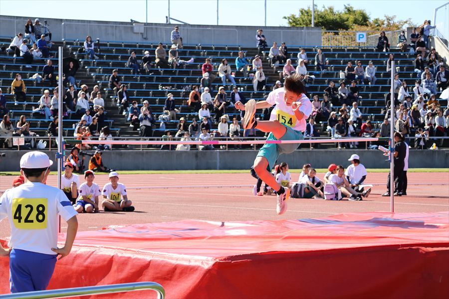 走り高跳び4