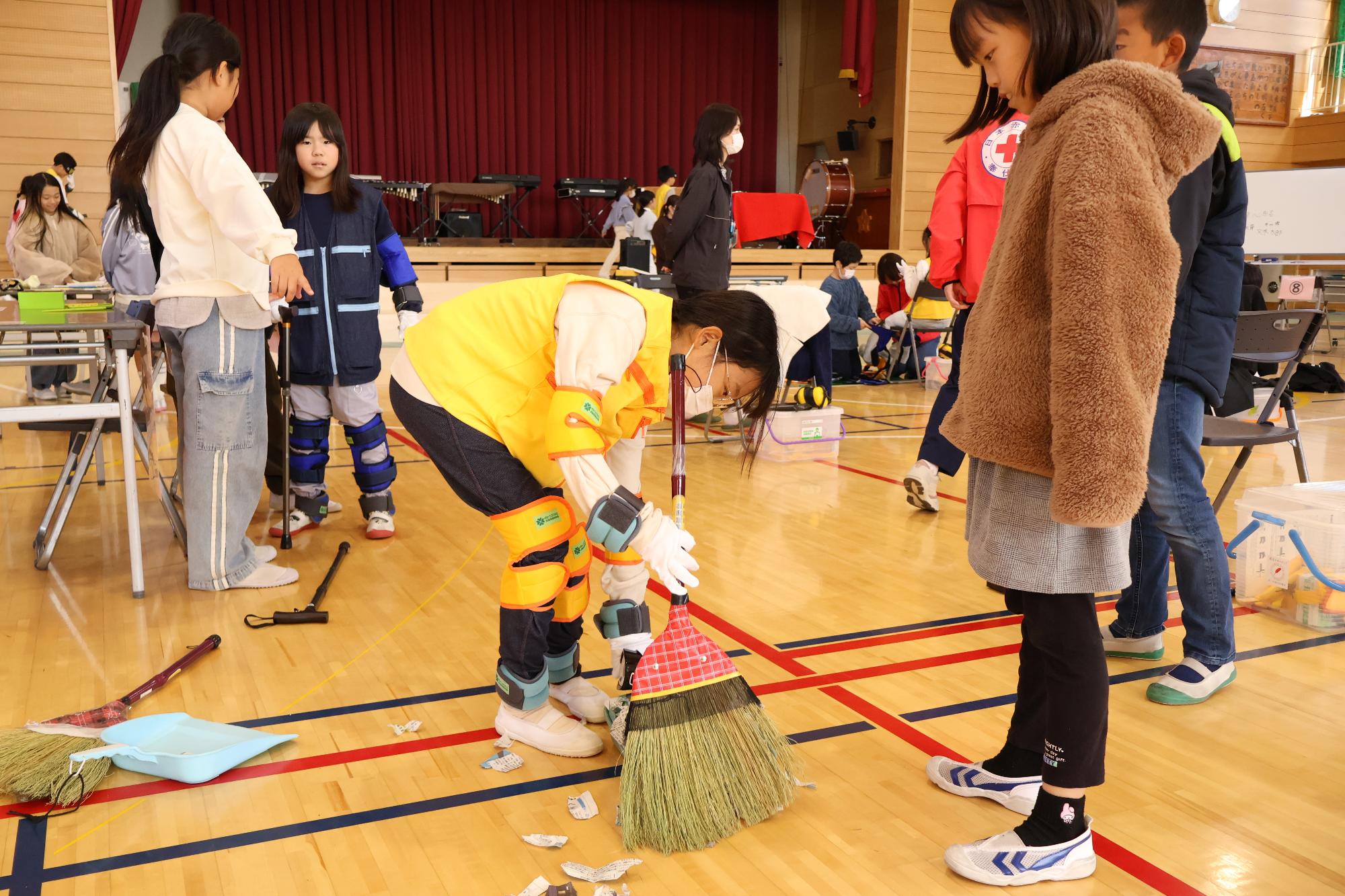 20251104高齢者疑似体験