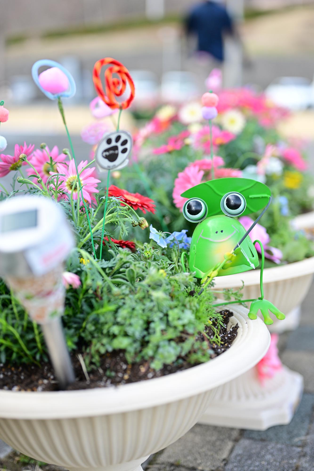 親子ふれ愛寄せ植え教室