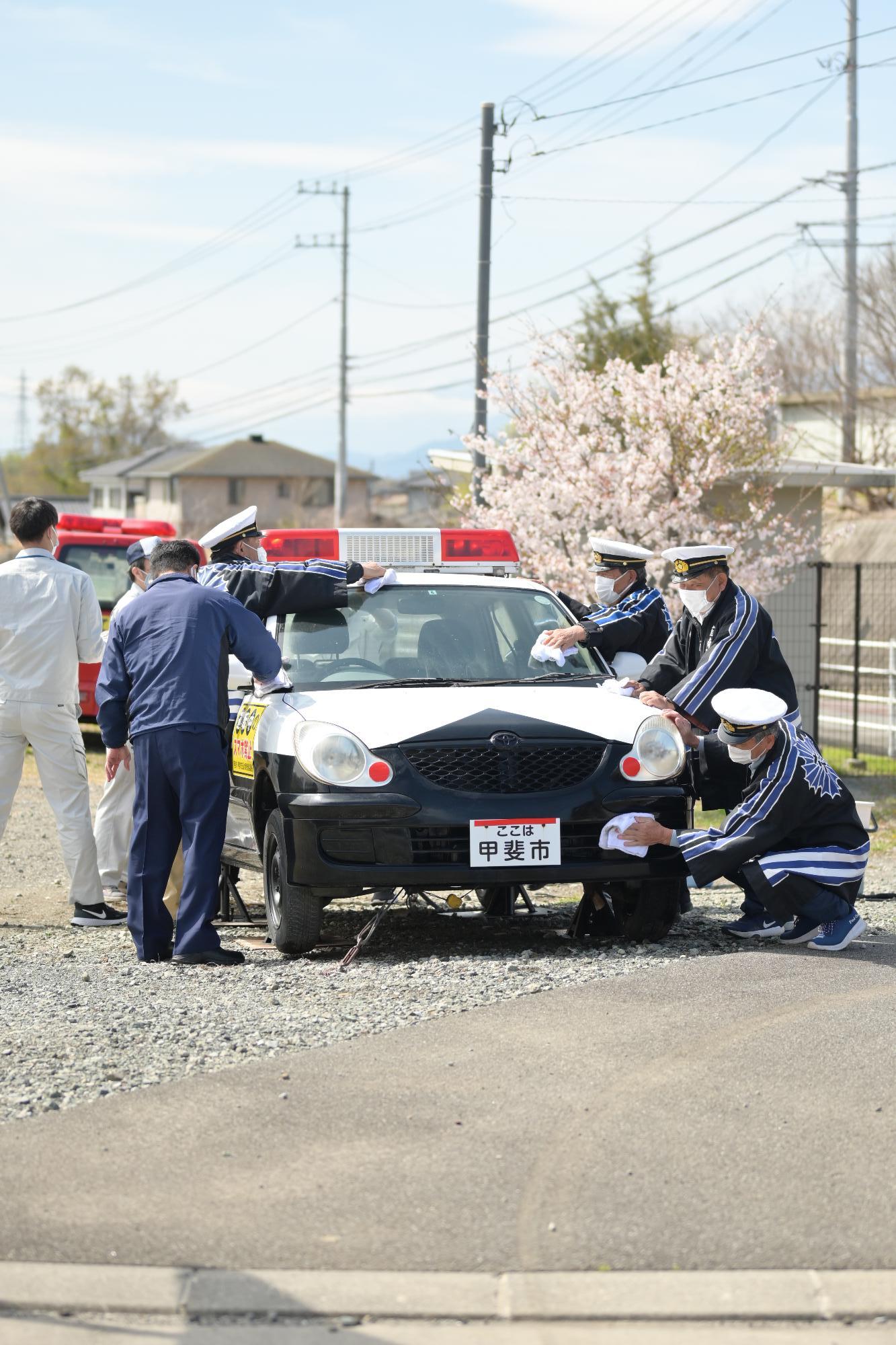 双葉模擬パトカー清掃